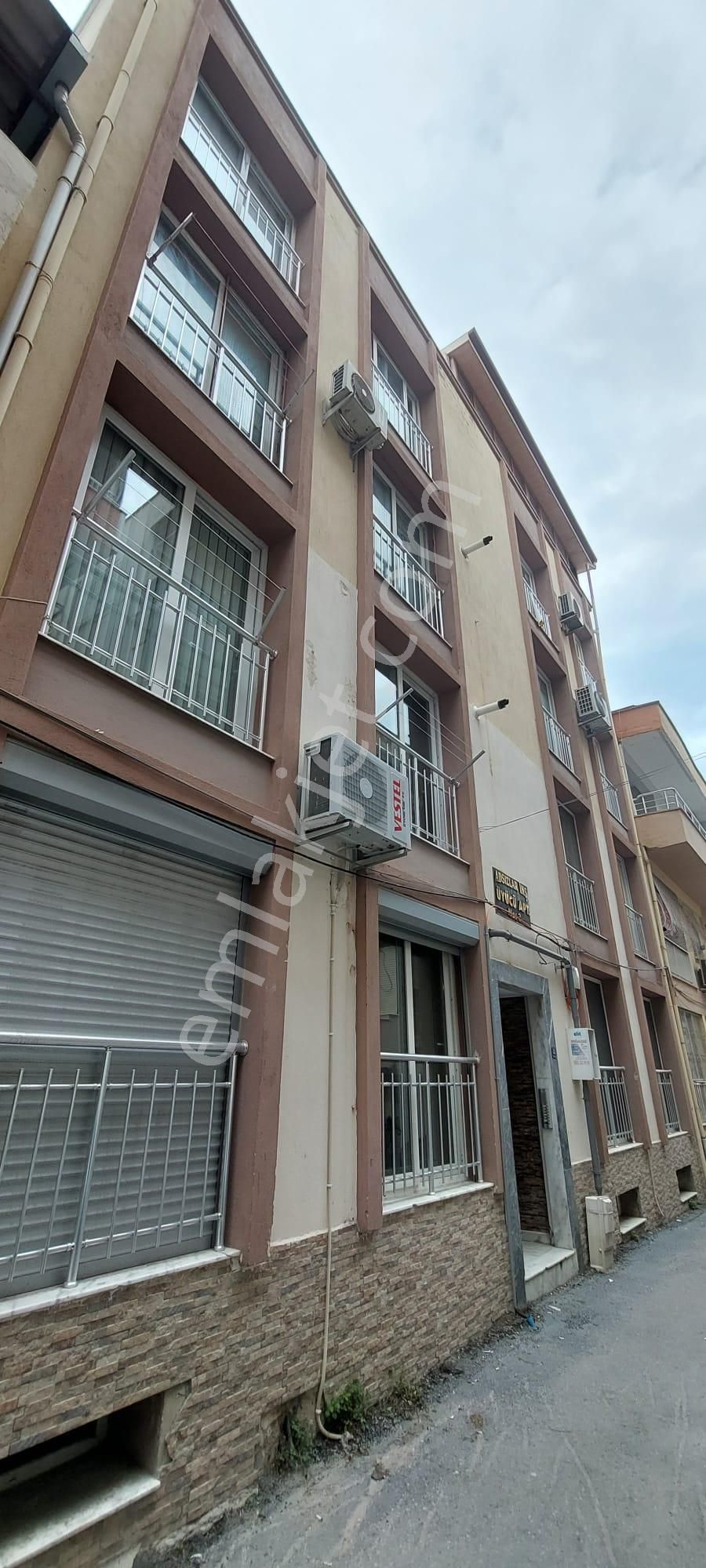 Kuşadası Merkezde Denize Yürüme Mesafesinde Satılık 3+1 Dubleks - Görsel 3