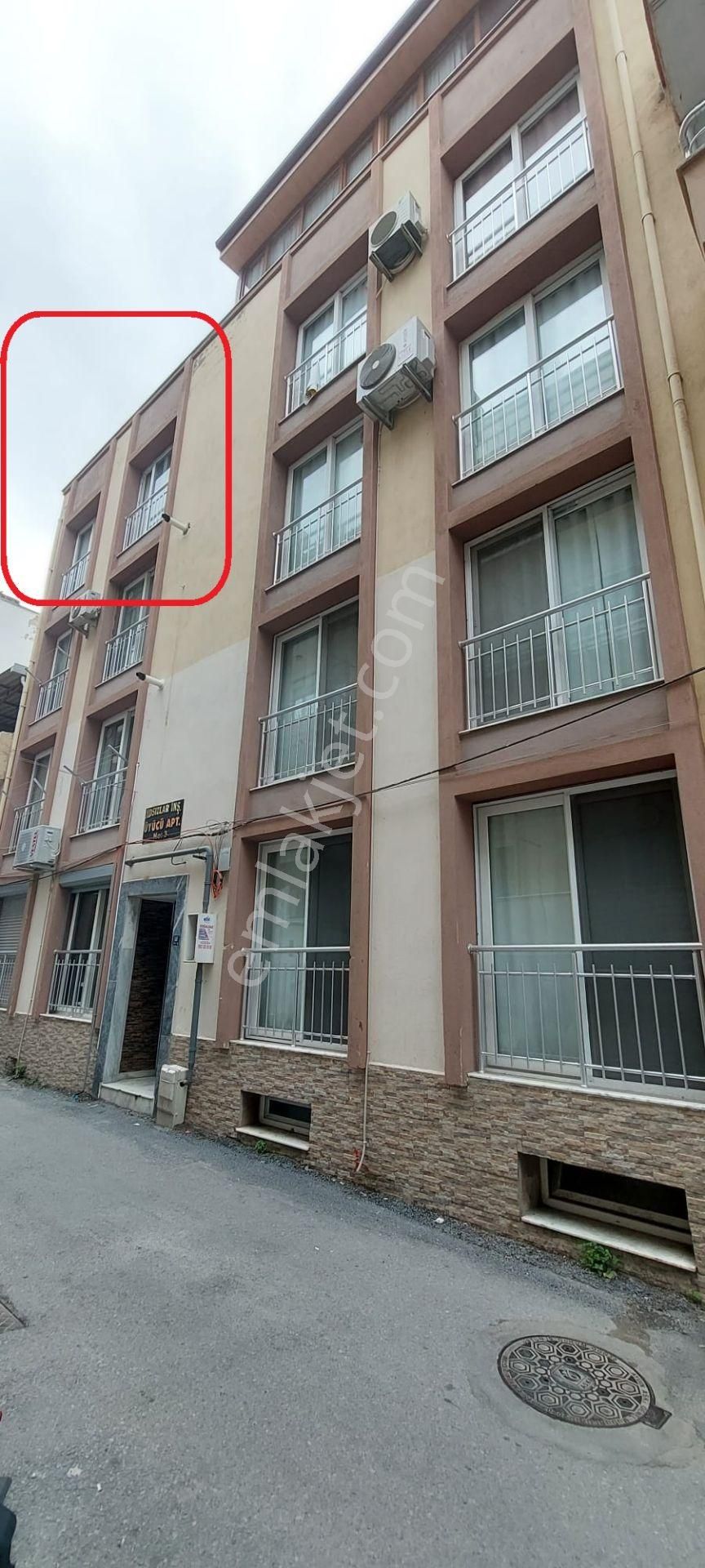 Kuşadası Merkezde Denize Yürüme Mesafesinde Satılık 3+1 Dubleks - Görsel 2