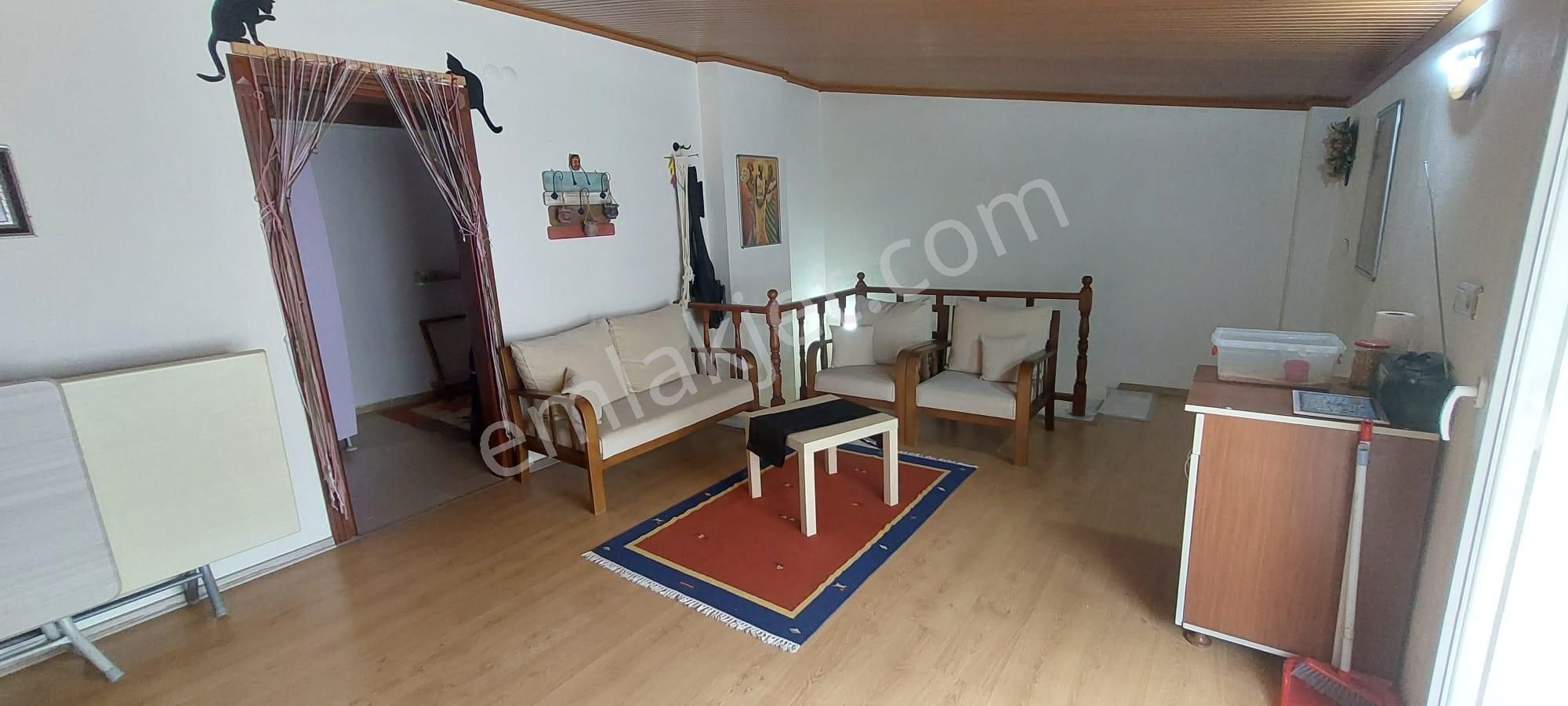 Kuşadası Merkezde Denize Yürüme Mesafesinde Satılık 3+1 Dubleks - Görsel 18