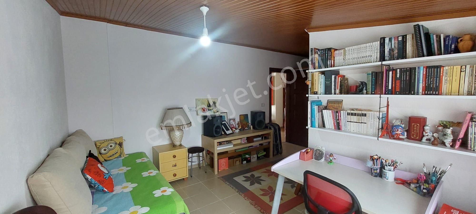 Kuşadası Merkezde Denize Yürüme Mesafesinde Satılık 3+1 Dubleks - Görsel 22