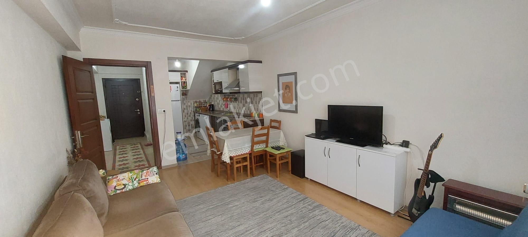 Kuşadası Merkezde Denize Yürüme Mesafesinde Satılık 3+1 Dubleks - Görsel 9