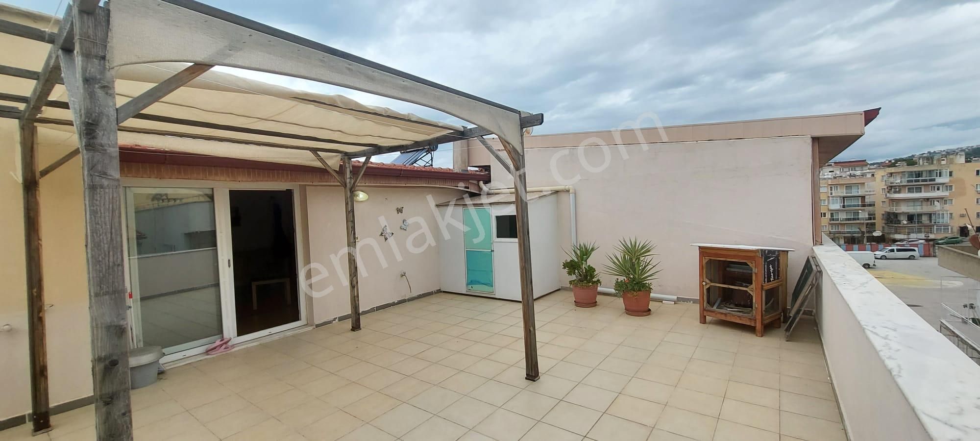 Kuşadası Merkezde Denize Yürüme Mesafesinde Satılık 3+1 Dubleks - Görsel 24