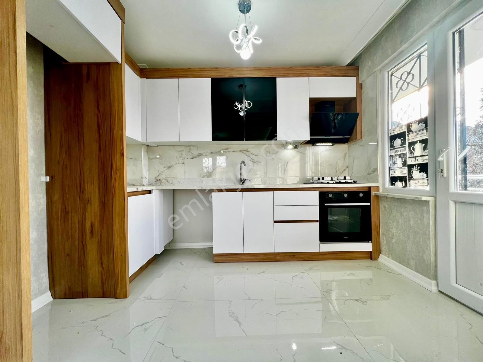 ꧁ay Emlaktan꧂akçay'da Denize 400 M Müstakil Tadında Şık Tasarımlı Çift Banyo Satılık 2+1 Lüx Daire - Görsel 2