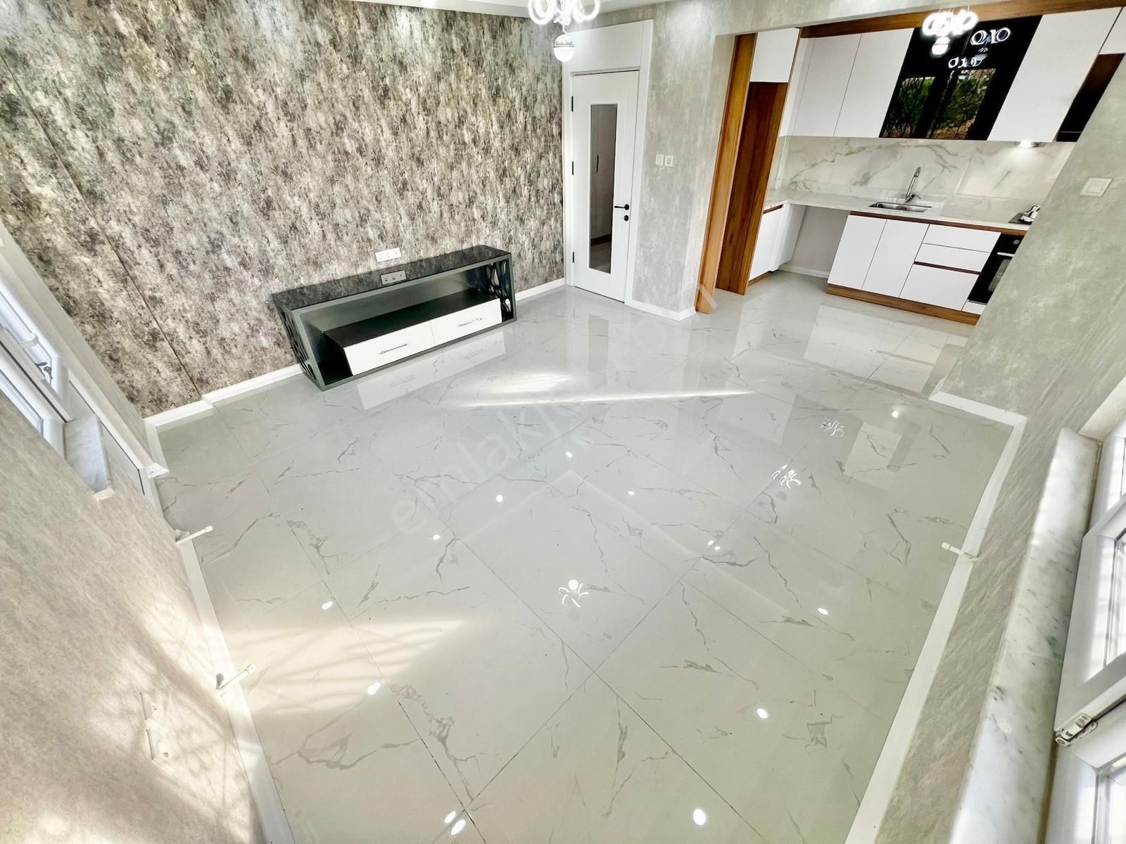 ꧁ay Emlaktan꧂akçay'da Denize 400 M Müstakil Tadında Şık Tasarımlı Çift Banyo Satılık 2+1 Lüx Daire - Görsel 4