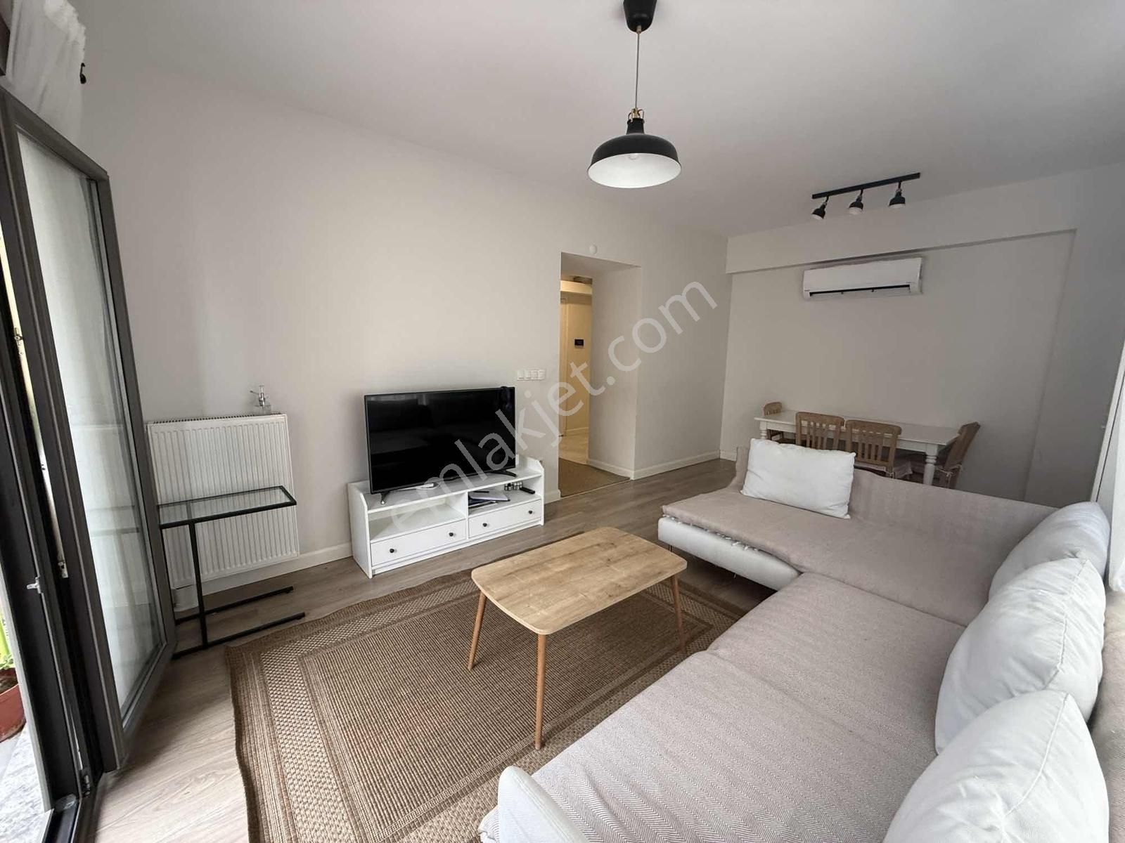 Sur Cadde'de Cadde Cephe 2+1 Katta Full Eşyalı Doğal Gazlı - Görsel 6