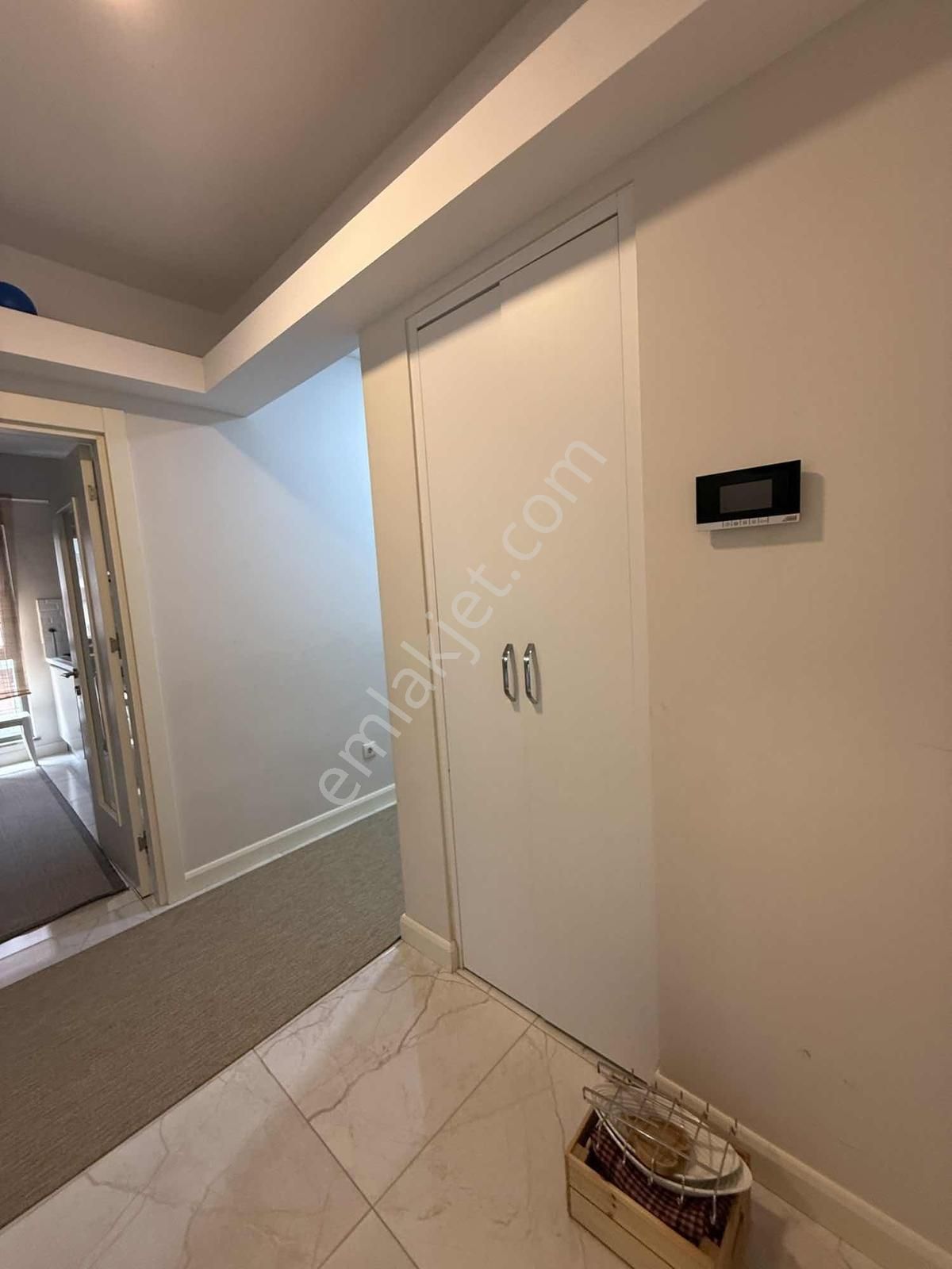 Sur Cadde'de Cadde Cephe 2+1 Katta Full Eşyalı Doğal Gazlı - Görsel 34