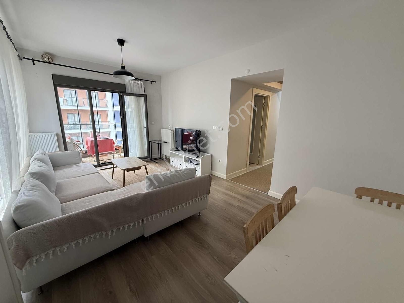 Sur Cadde'de Cadde Cephe 2+1 Katta Full Eşyalı Doğal Gazlı - Görsel 31