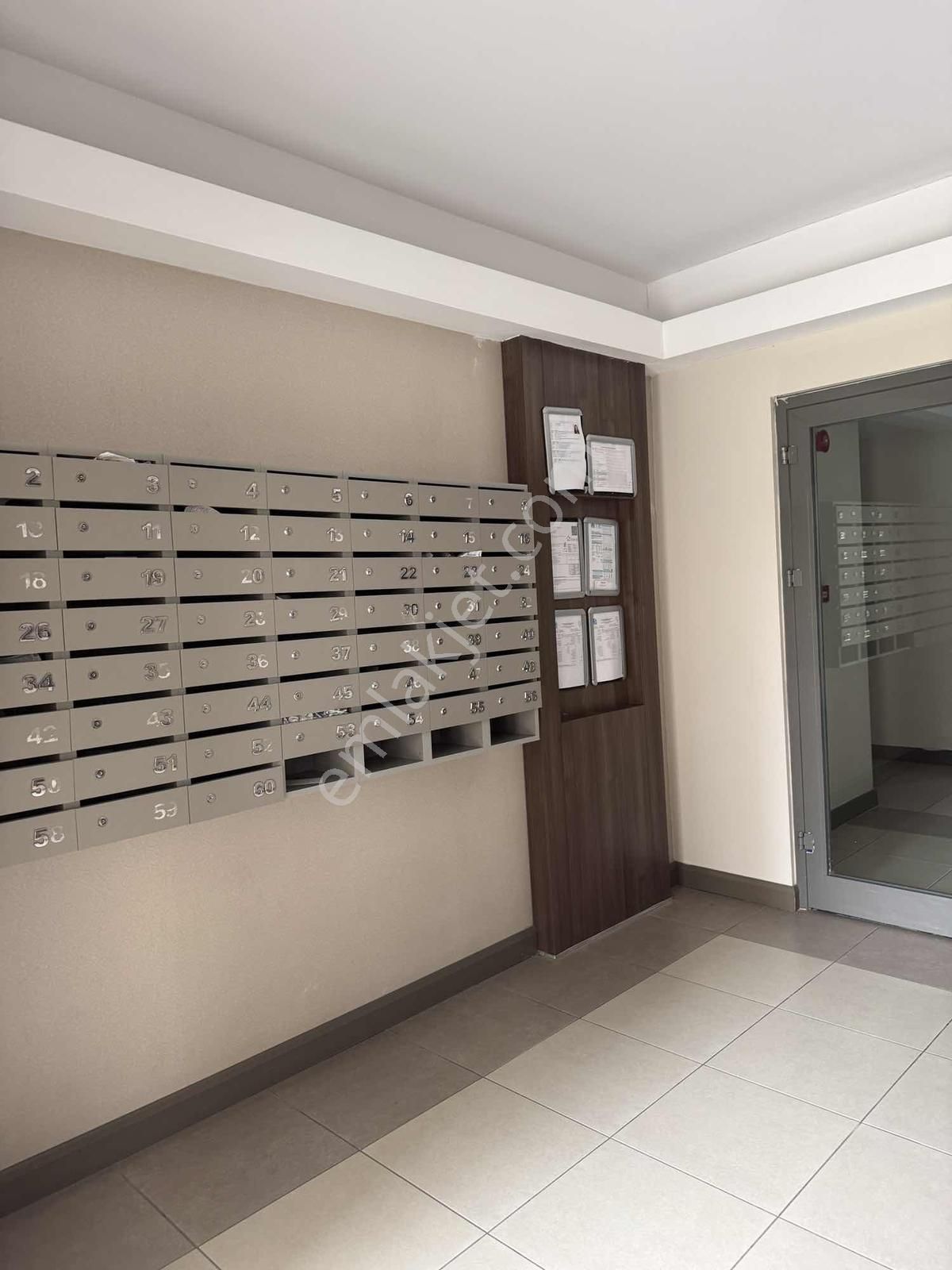 Sur Cadde'de Cadde Cephe 2+1 Katta Full Eşyalı Doğal Gazlı - Görsel 16