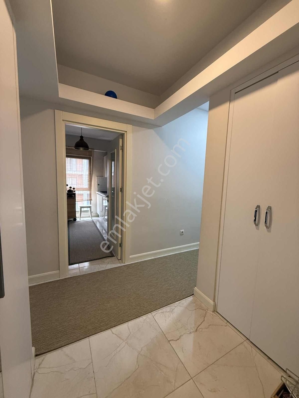 Sur Cadde'de Cadde Cephe 2+1 Katta Full Eşyalı Doğal Gazlı - Görsel 35