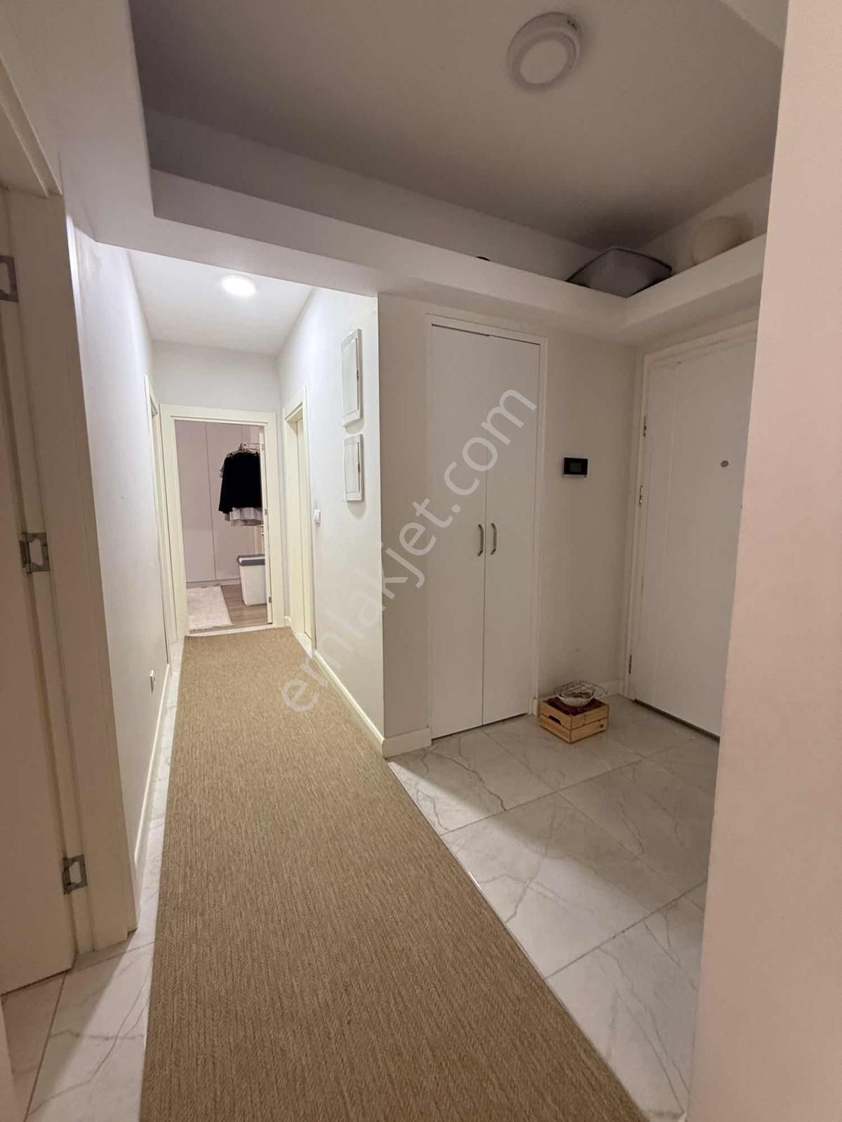 Sur Cadde'de Cadde Cephe 2+1 Katta Full Eşyalı Doğal Gazlı - Görsel 18