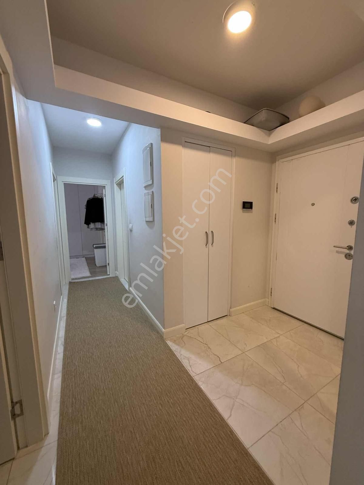 Sur Cadde'de Cadde Cephe 2+1 Katta Full Eşyalı Doğal Gazlı - Görsel 22