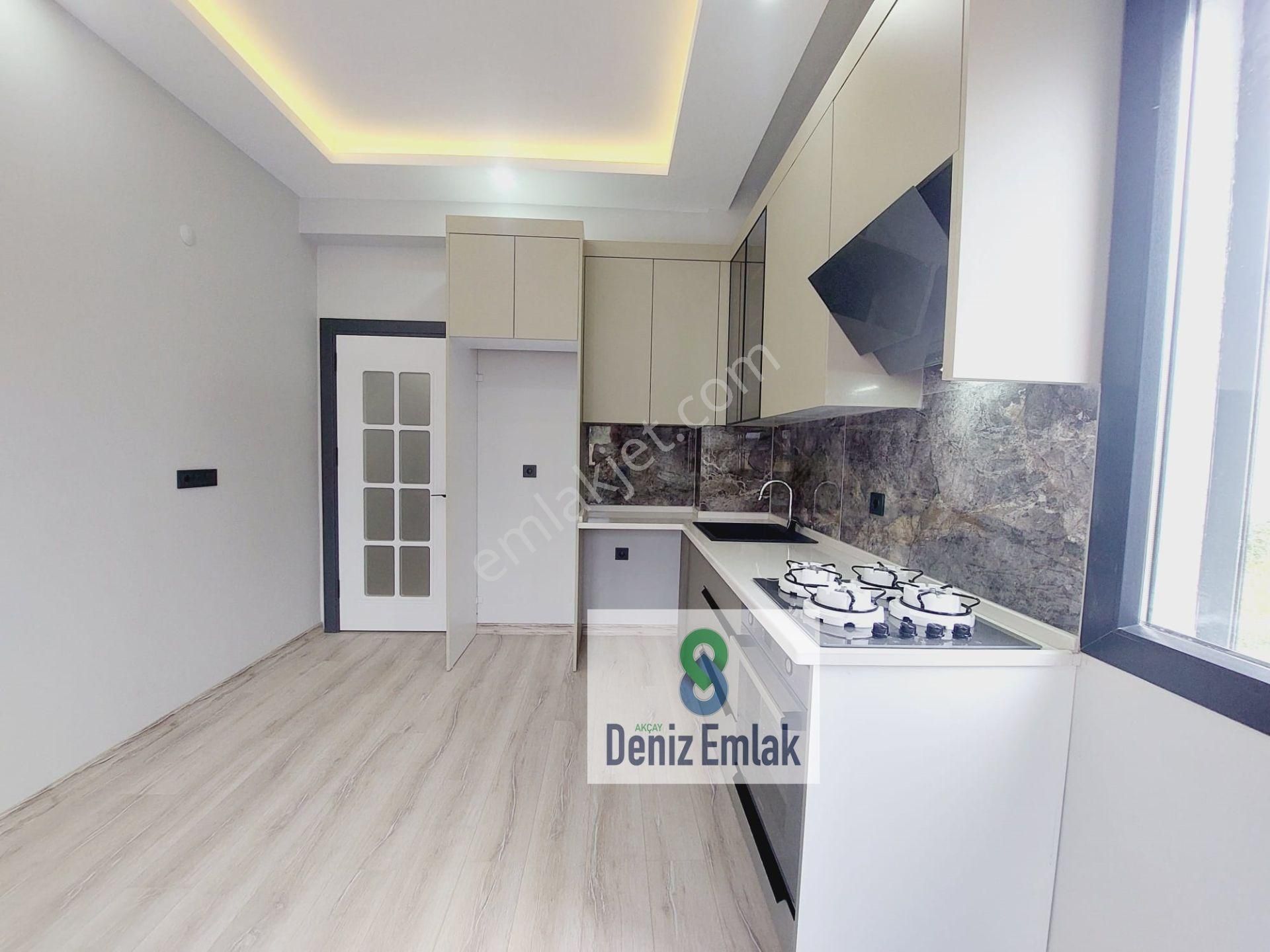 Denizden Akçayda Kendine Ait Bahçeli Satılık 2+1 Lüks Daire. - Görsel 17