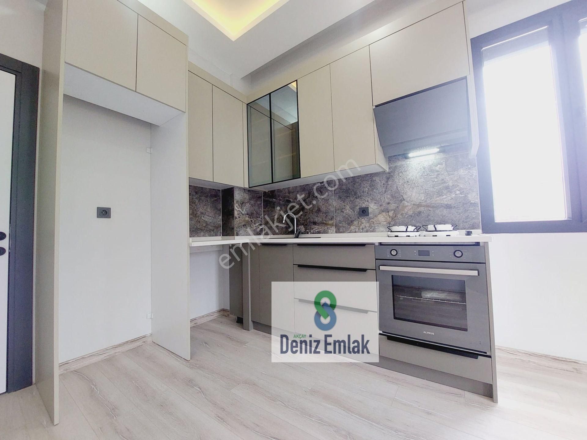 Denizden Akçayda Kendine Ait Bahçeli Satılık 2+1 Lüks Daire. - Görsel 3