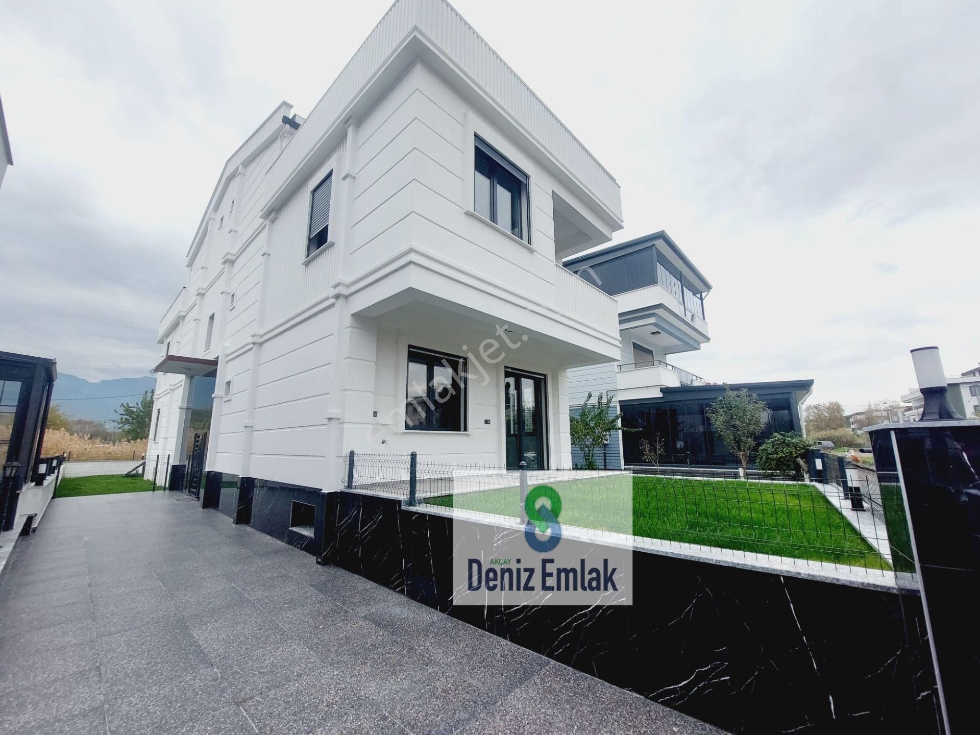 Denizden Akçayda Kendine Ait Bahçeli Satılık 2+1 Lüks Daire. - Görsel 7