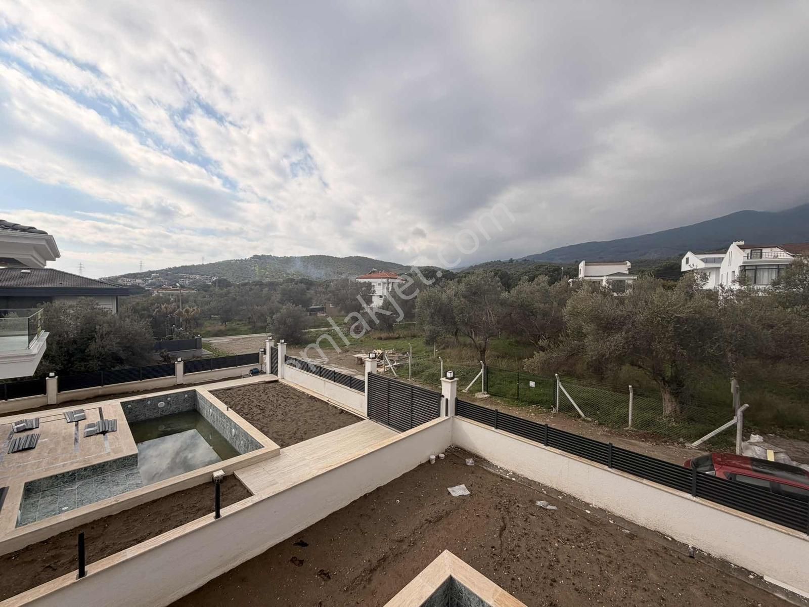 Gürede Müstakil Havuzlu Özel Bir Tasarım Villa Erimden - Görsel 24
