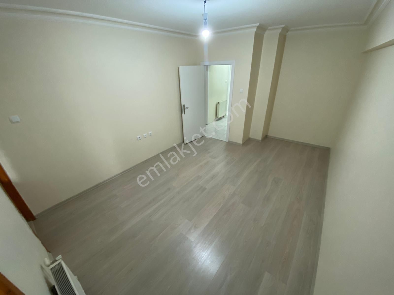 Aşagı Eglencede Kat Konumda 3+1 Yapılı Kot2 - Görsel 8