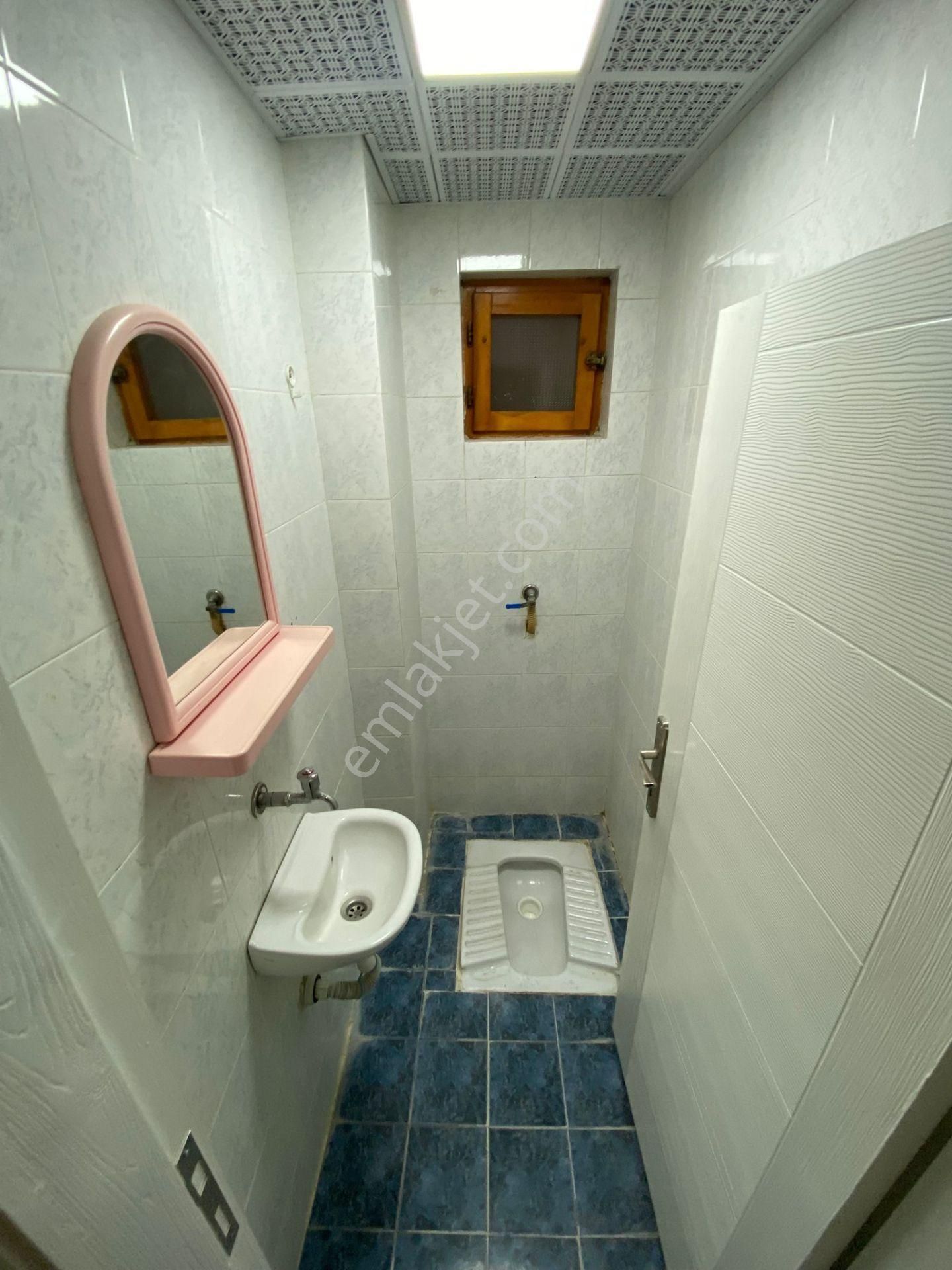 Aşagı Eglencede Kat Konumda 3+1 Yapılı Kot2 - Görsel 13