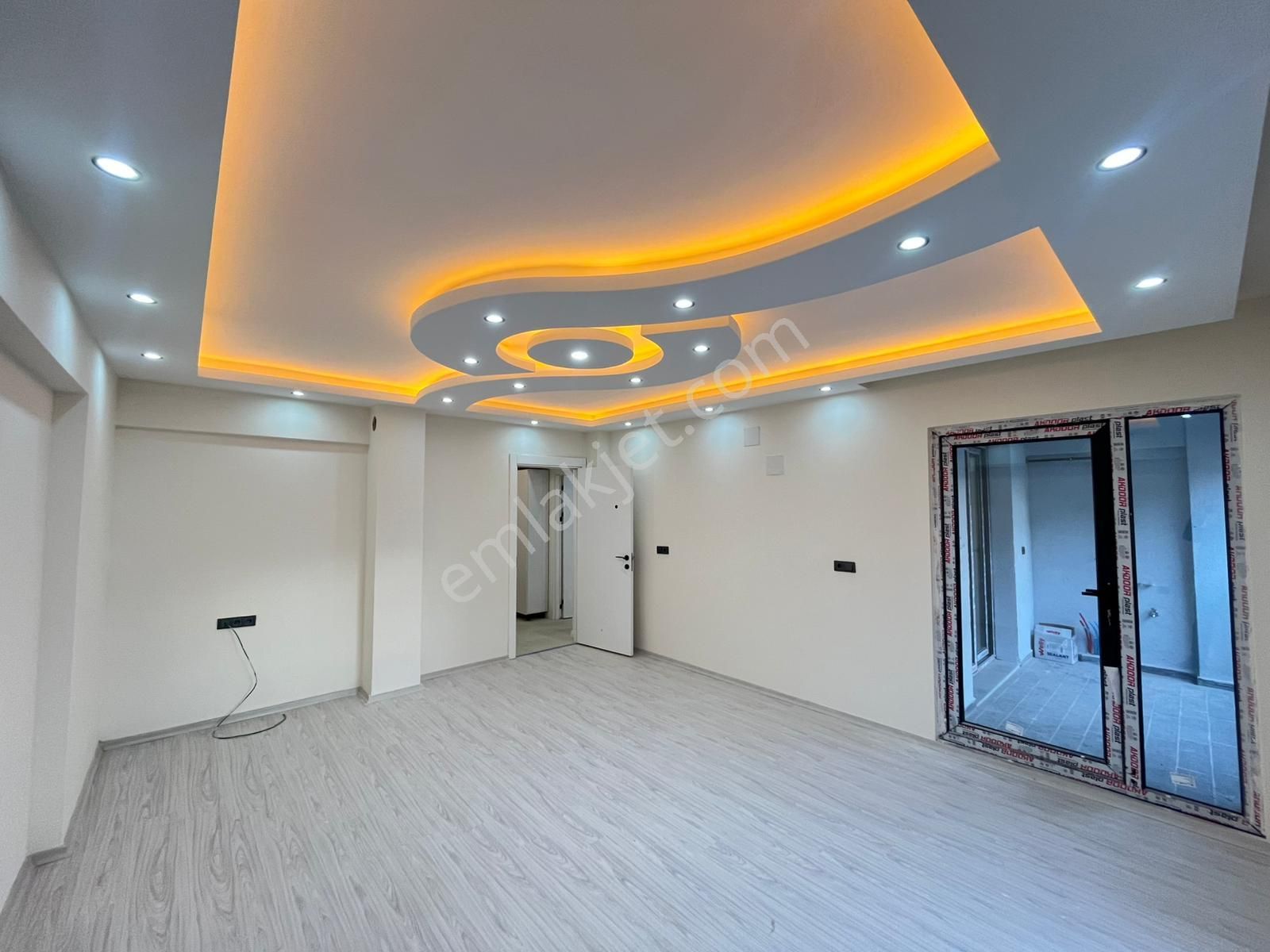 Turan Mahallesi Merkezi Konumda Sıfır Lüks 3+1 Satılık Daire - Görsel 2