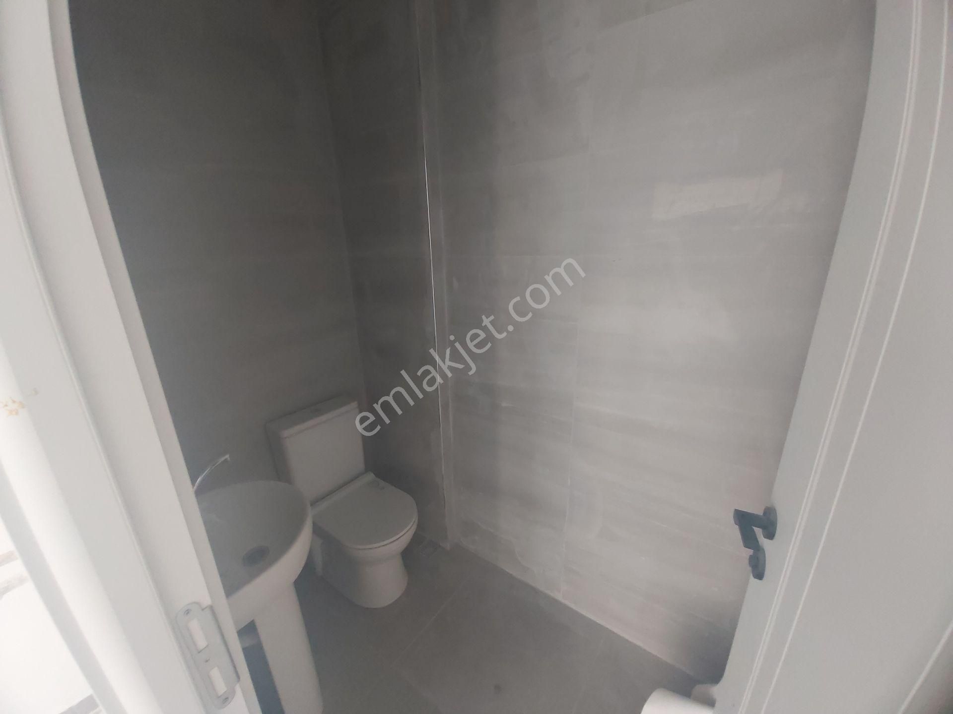 Karşıyaka Örnekköy Mh Merkezi Konumda Bacalı Wcli Kiralık Dükkan - Görsel 6