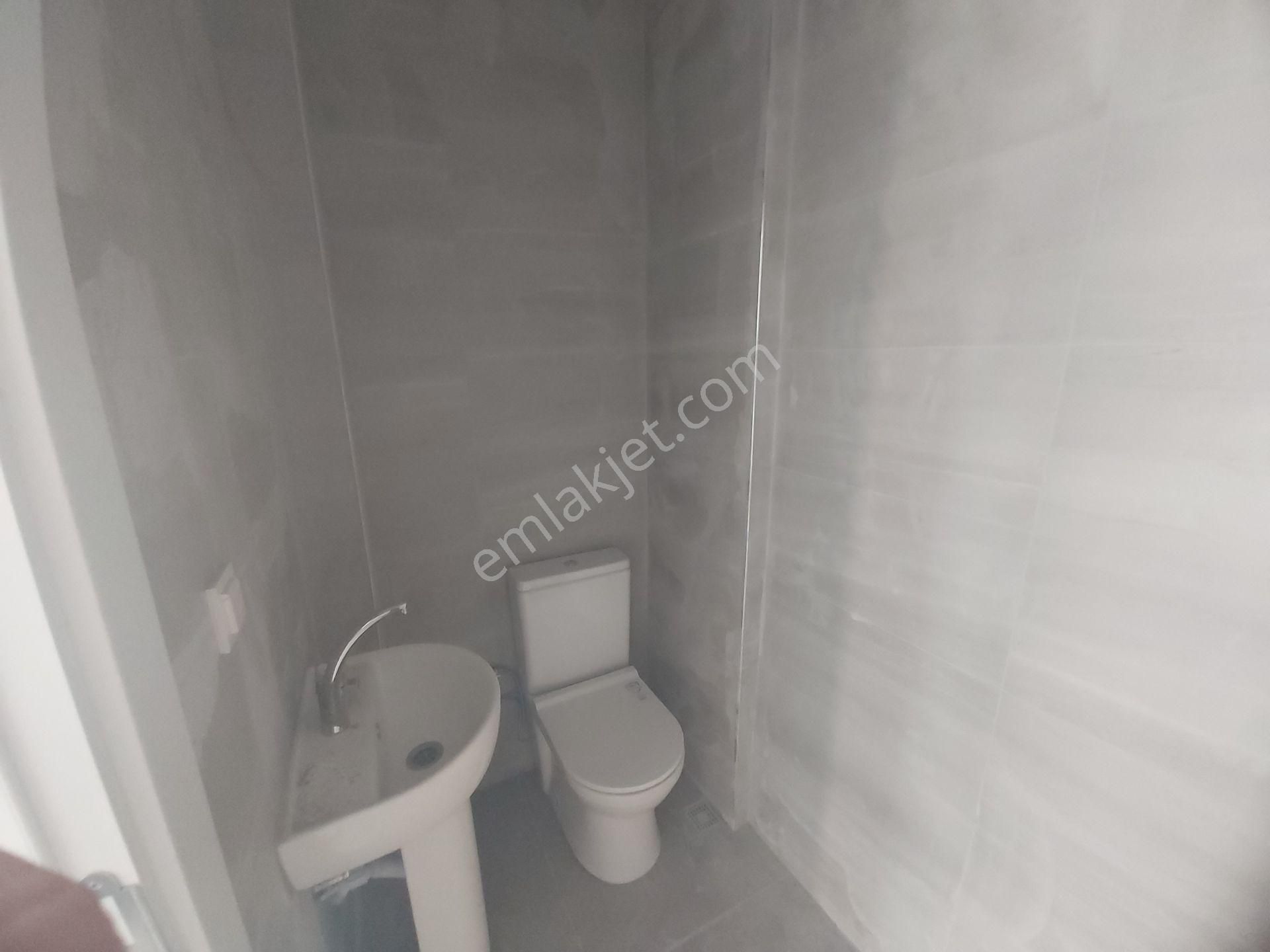 Karşıyaka Örnekköy Mh Merkezi Konumda Bacalı Wcli Kiralık Dükkan - Görsel 7