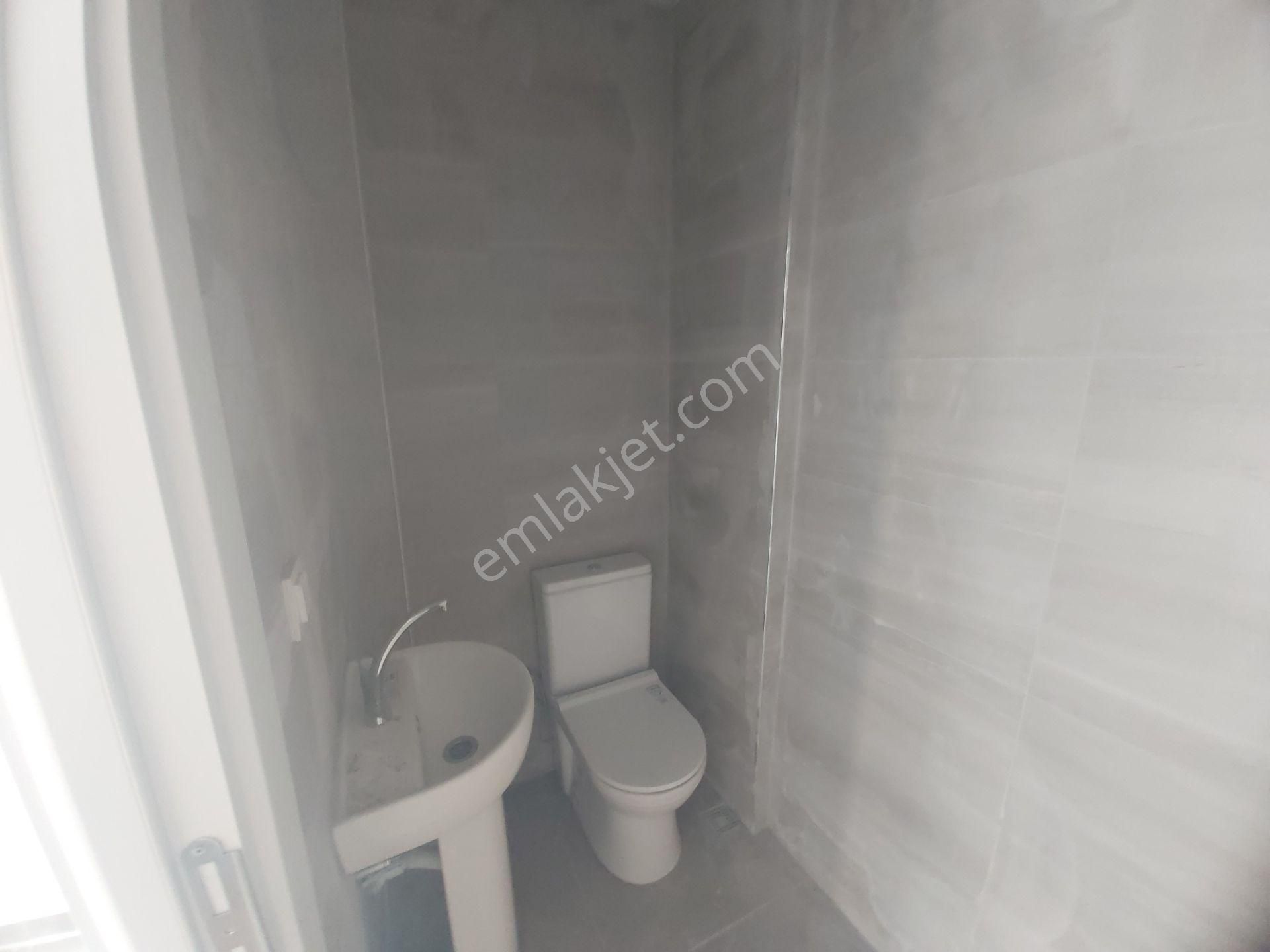 Karşıyaka Örnekköy Mh Merkezi Konumda Bacalı Wcli Kiralık Dükkan - Görsel 8