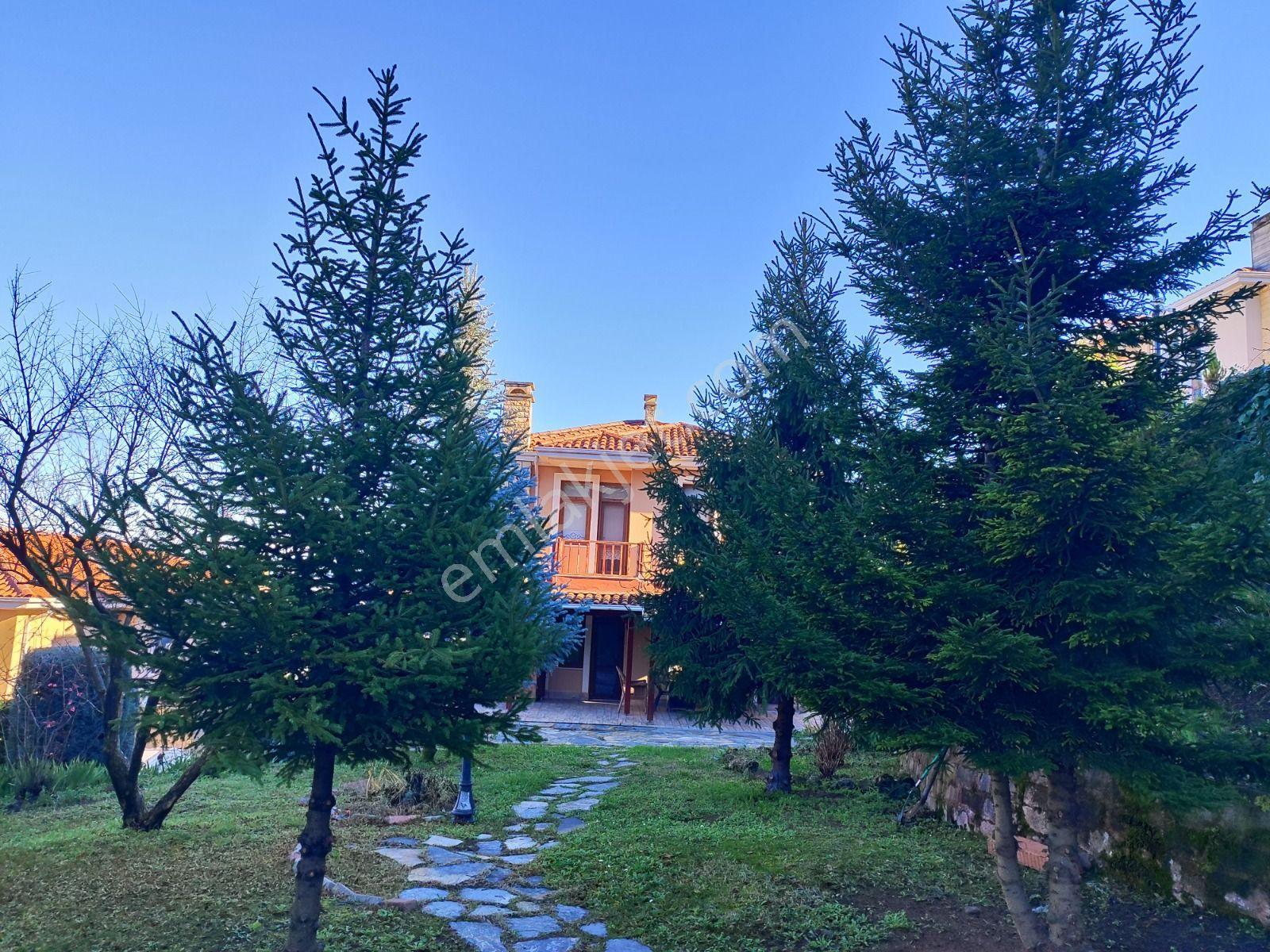 Remax Palastan Başiskele Ünikent Karşıyaka Evleri 6+1 Satılık - Görsel 30