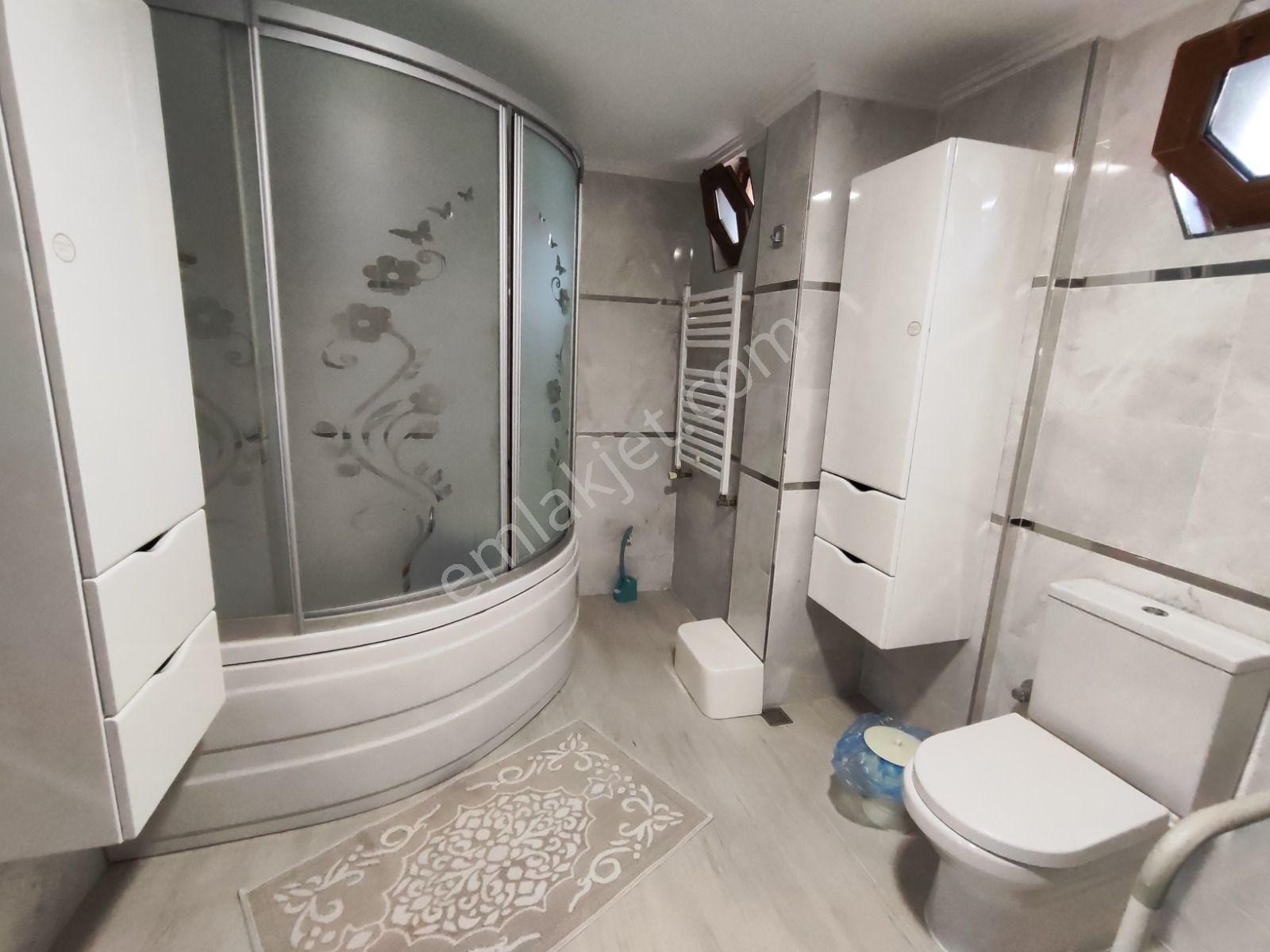 Remax Palastan Başiskele Ünikent Karşıyaka Evleri 6+1 Satılık - Görsel 11