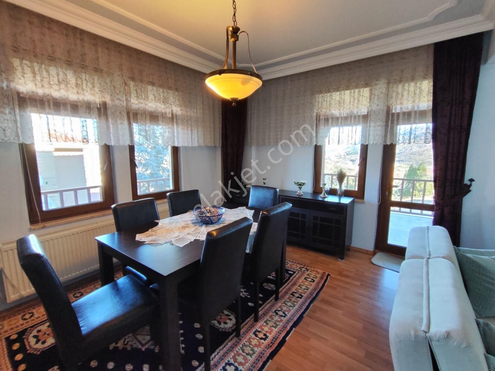 Remax Palastan Başiskele Ünikent Karşıyaka Evleri 6+1 Satılık - Görsel 6