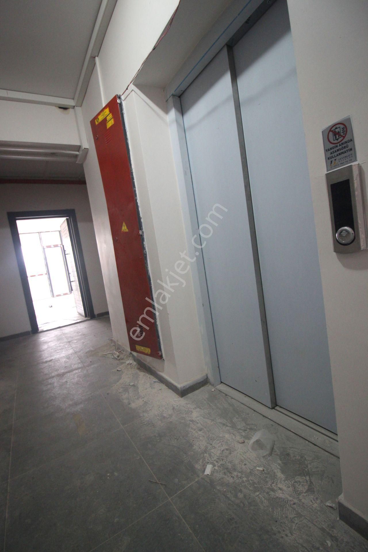 Emre Emlak'tan Bağlıca'da Dubleks Satılık 1+1 Loft Daire - Görsel 17