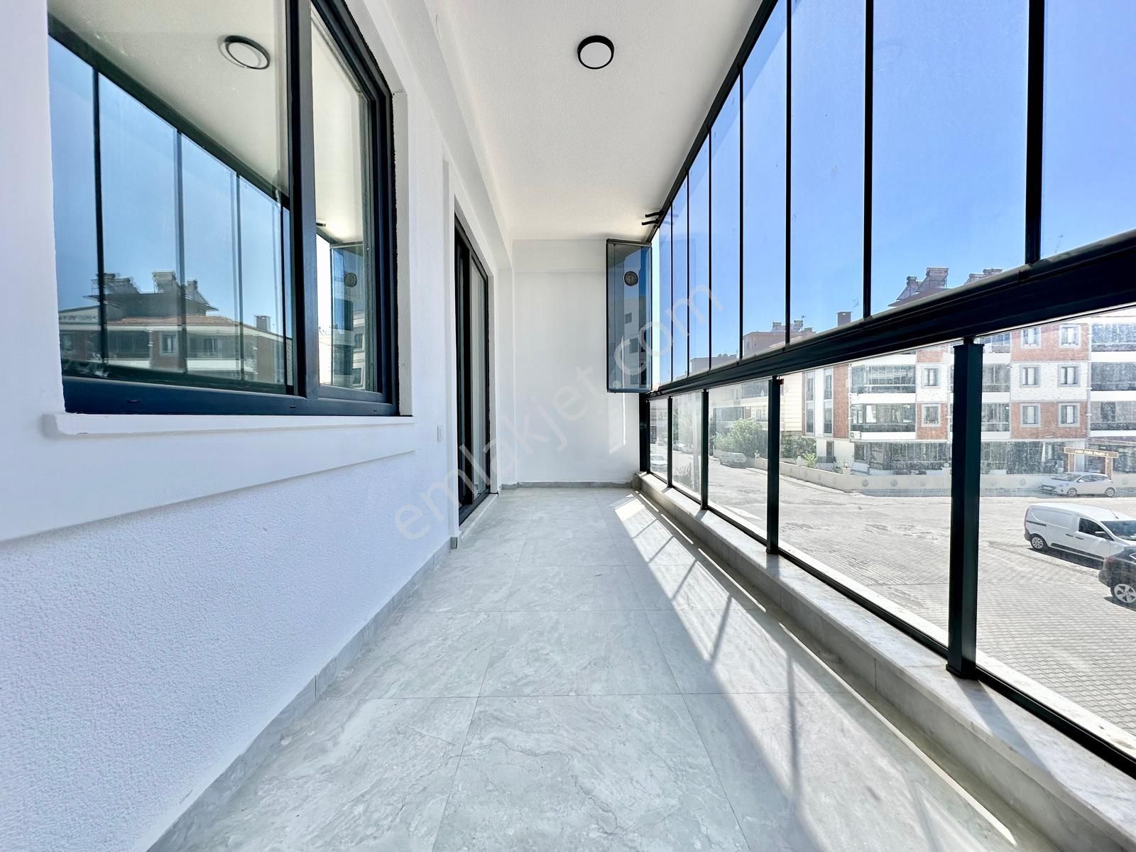 ⭐akçay Emlaktan⭐altınkumda Ebeveyn Banyolu Arakat Şık Tasarımlı Ön Cephe Satılık 2+1 Lüks Daire - Görsel 11