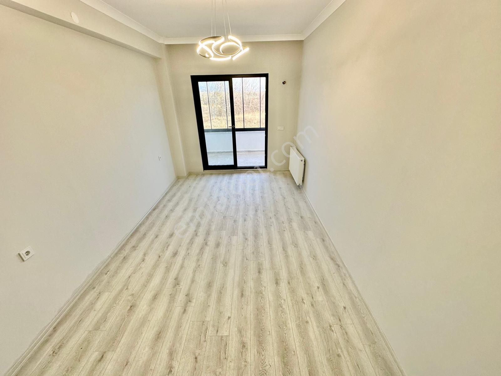 ⭐akçay Emlaktan⭐altınkumda Ebeveyn Banyolu Arakat Şık Tasarımlı Ön Cephe Satılık 2+1 Lüks Daire - Görsel 25