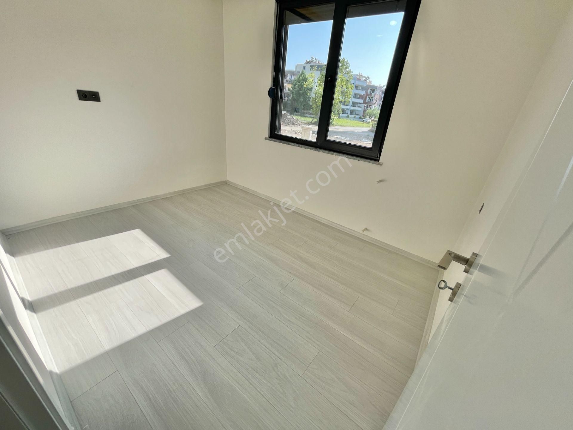 Sadece Berkay Demirel'den Altınkumda Denize 600m Çift Köşe 2+1 - Görsel 33