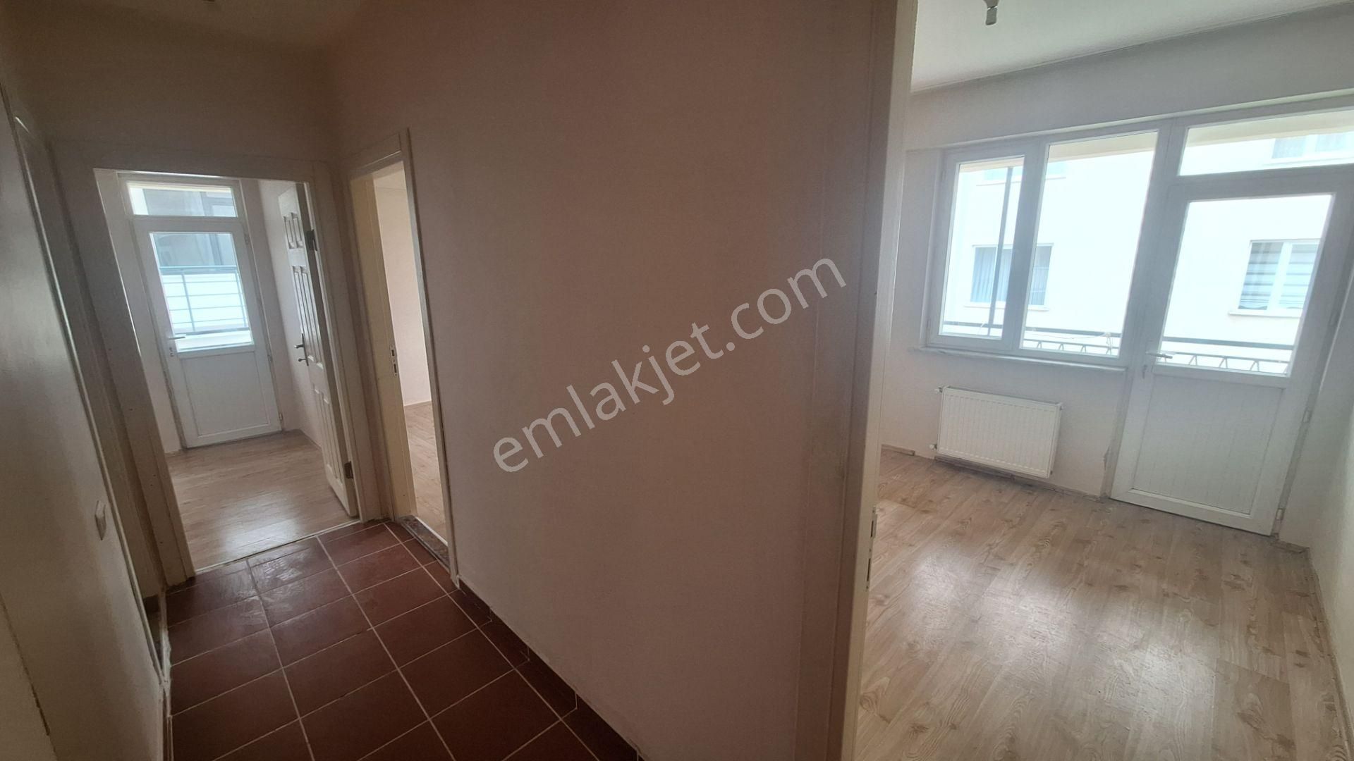 Century 21 Vizyon'dan Batıkent Mah.de Kiralık 3+1 Daire - Görsel 11