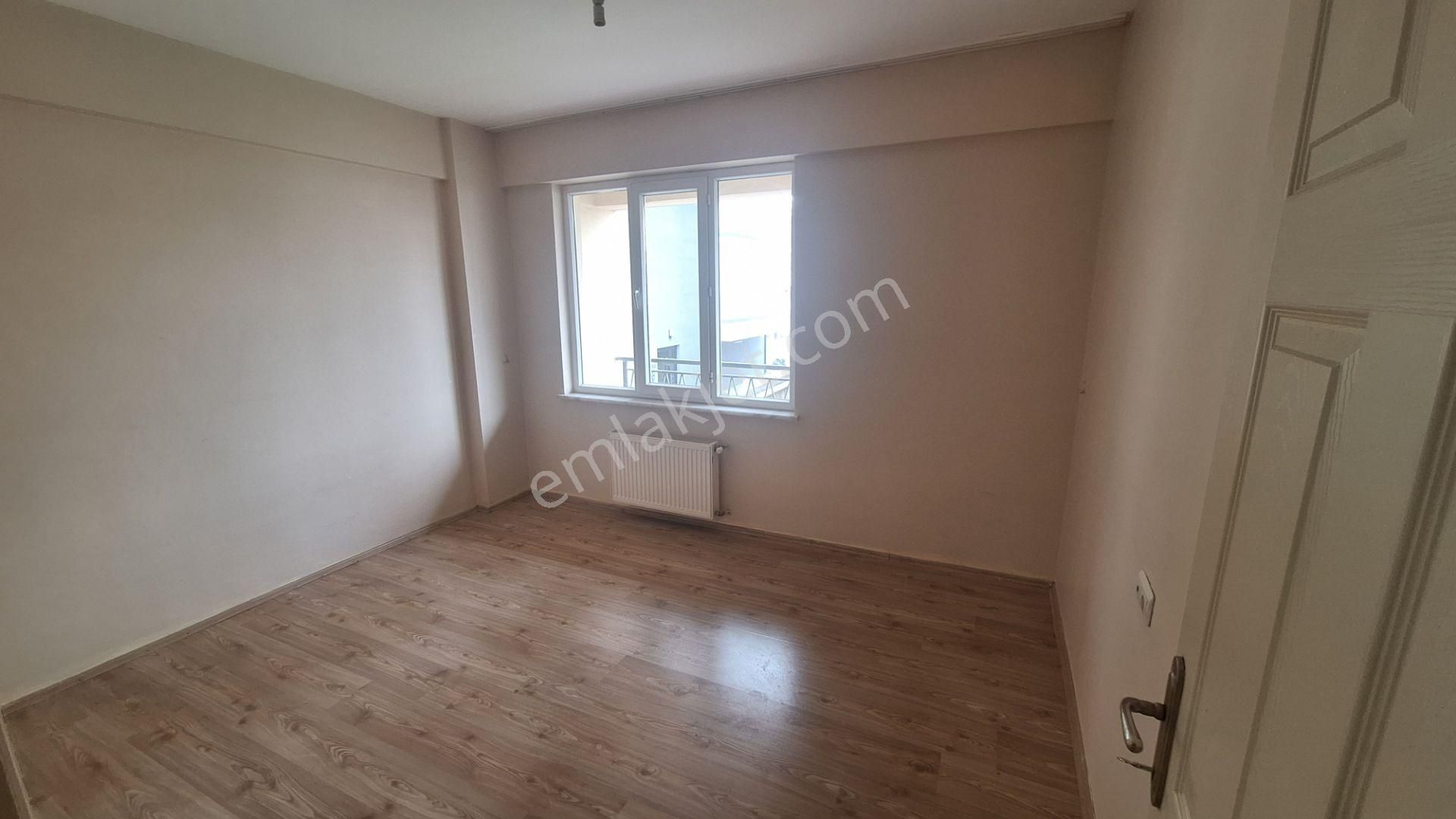 Century 21 Vizyon'dan Batıkent Mah.de Kiralık 3+1 Daire - Görsel 15