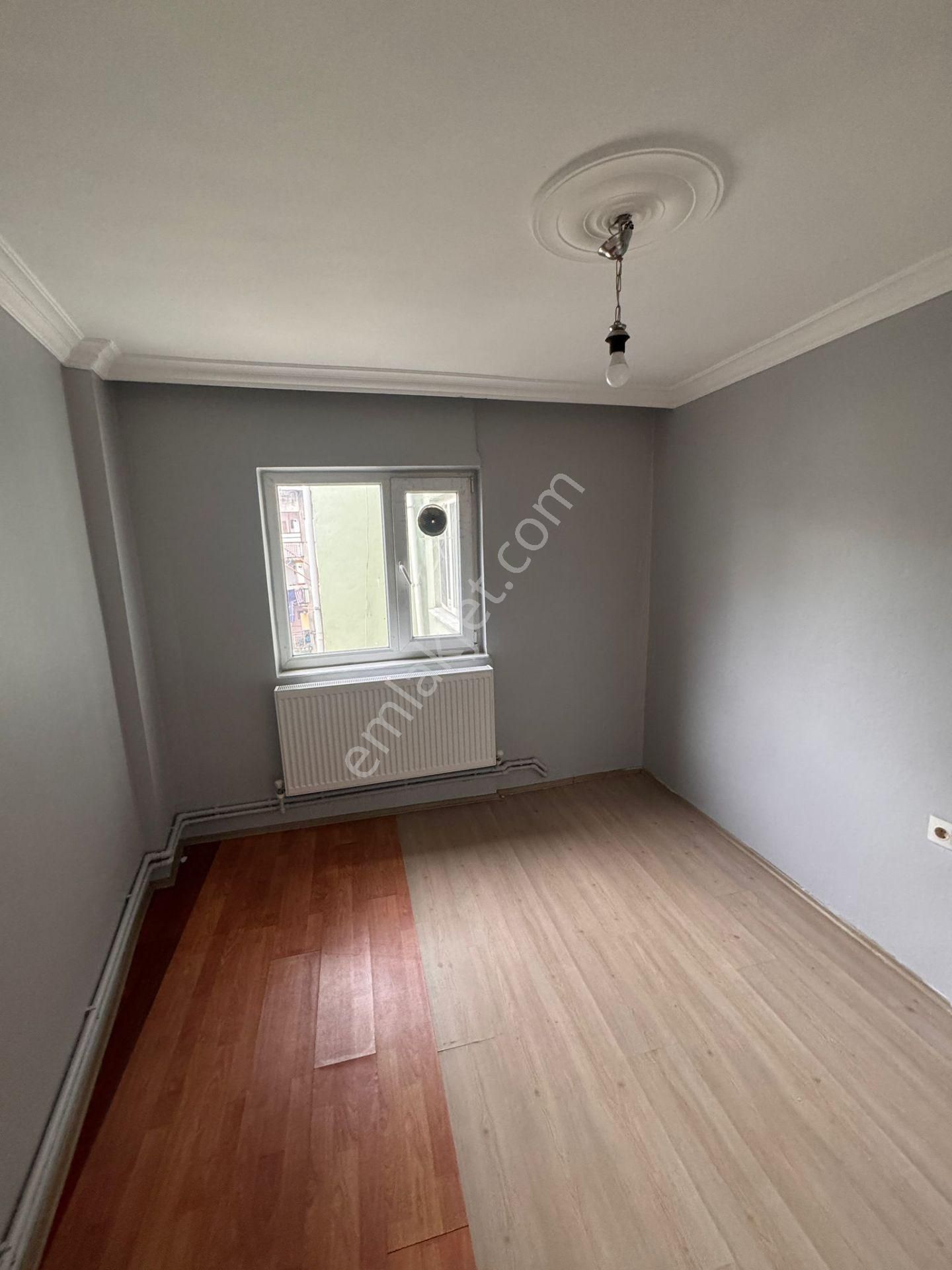 Emir Sultan Mahallesin'de Kiralık 2+1 Temiz Cam Balkonlu Daire - Görsel 6