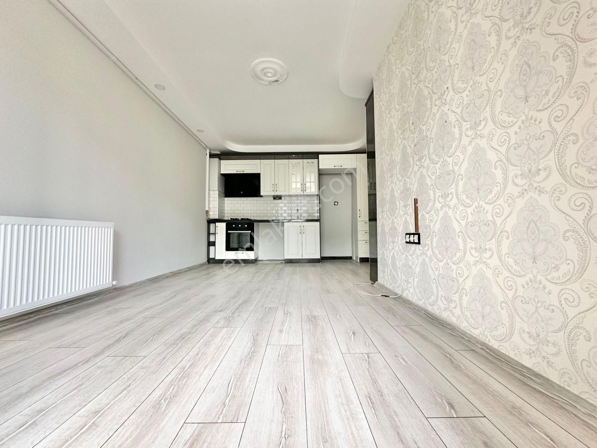 ꧁ay Emlaktan꧂akçay'da Kapalı Otoparklı Kombili Denize Yakın Asansörlü Satılık 2+1 Daire - Görsel 5