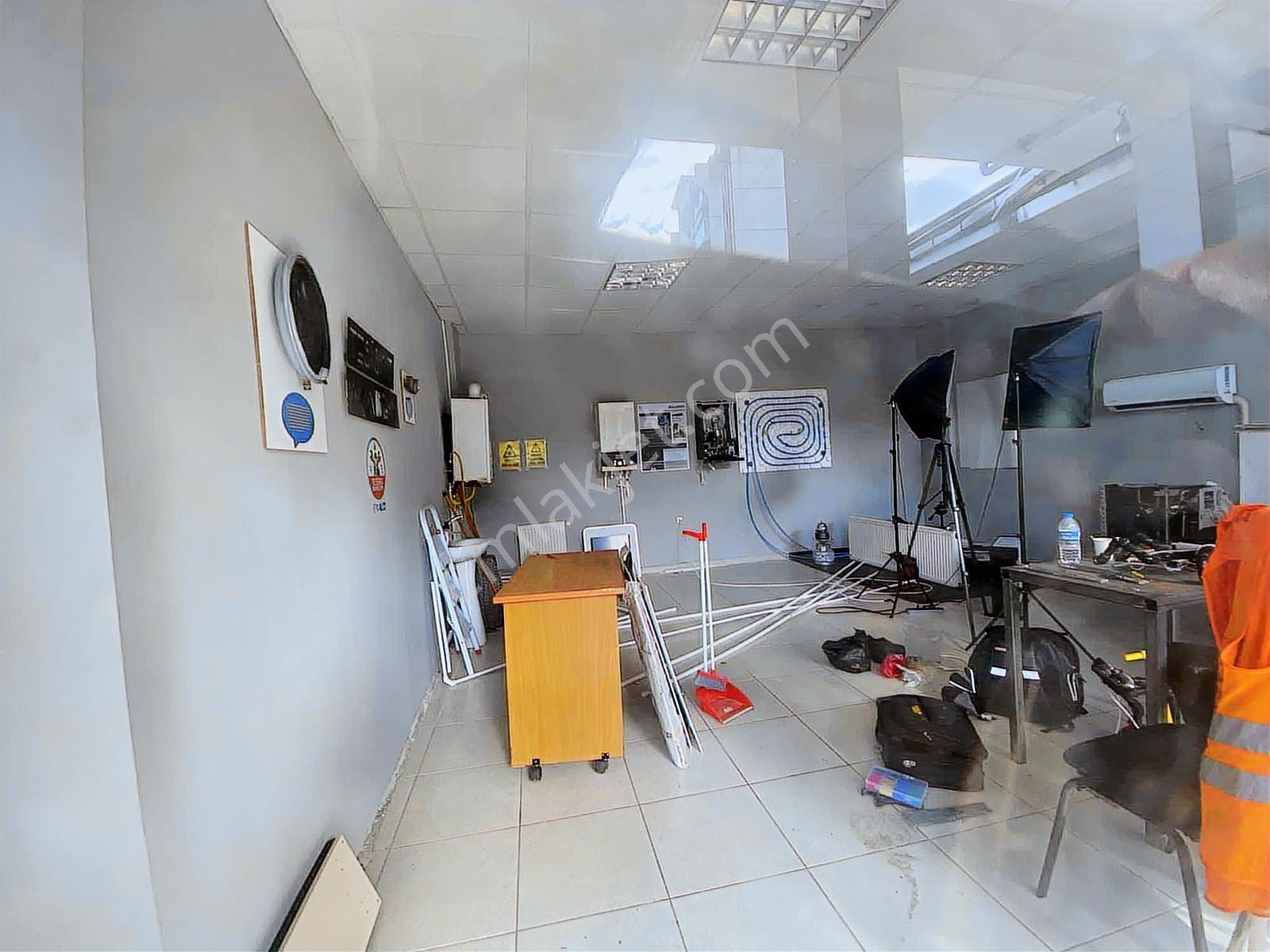 Eskipazar Toki İş Merkezinde Satılık 70m2 Depolu Dükkan - Görsel 4
