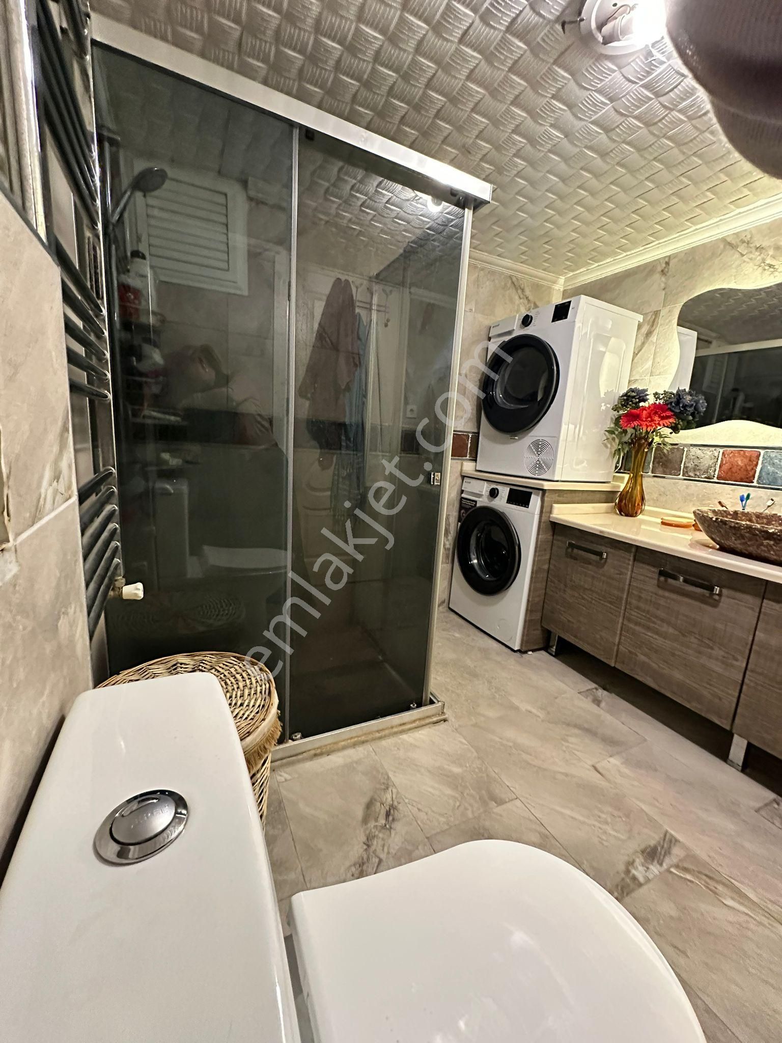 Karşıyaka, Bostanlı'da Müstakil Tadında 3+1 Satılık Daire - Görsel 22