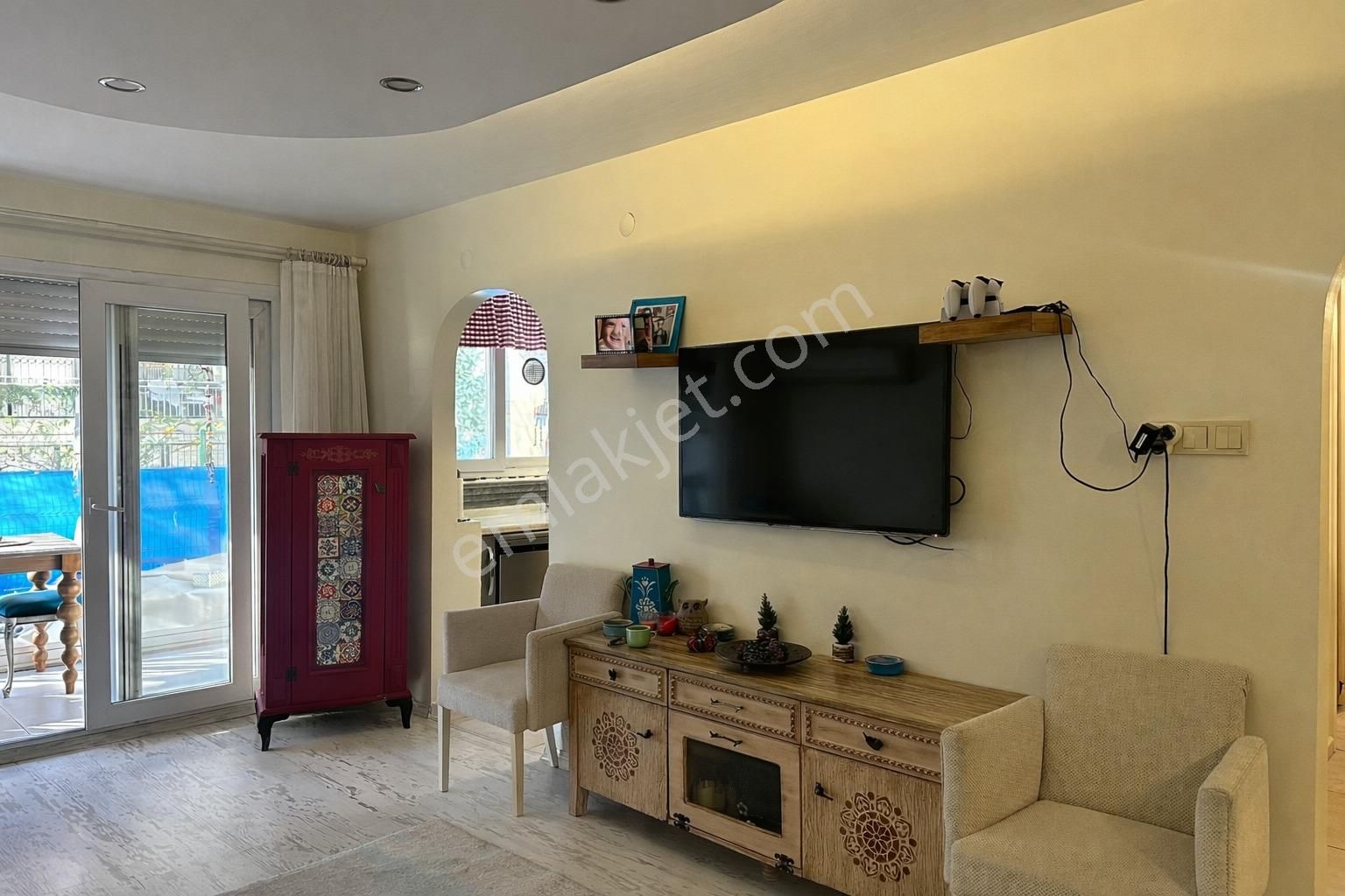 Karşıyaka, Bostanlı'da Müstakil Tadında 3+1 Satılık Daire - Görsel 7