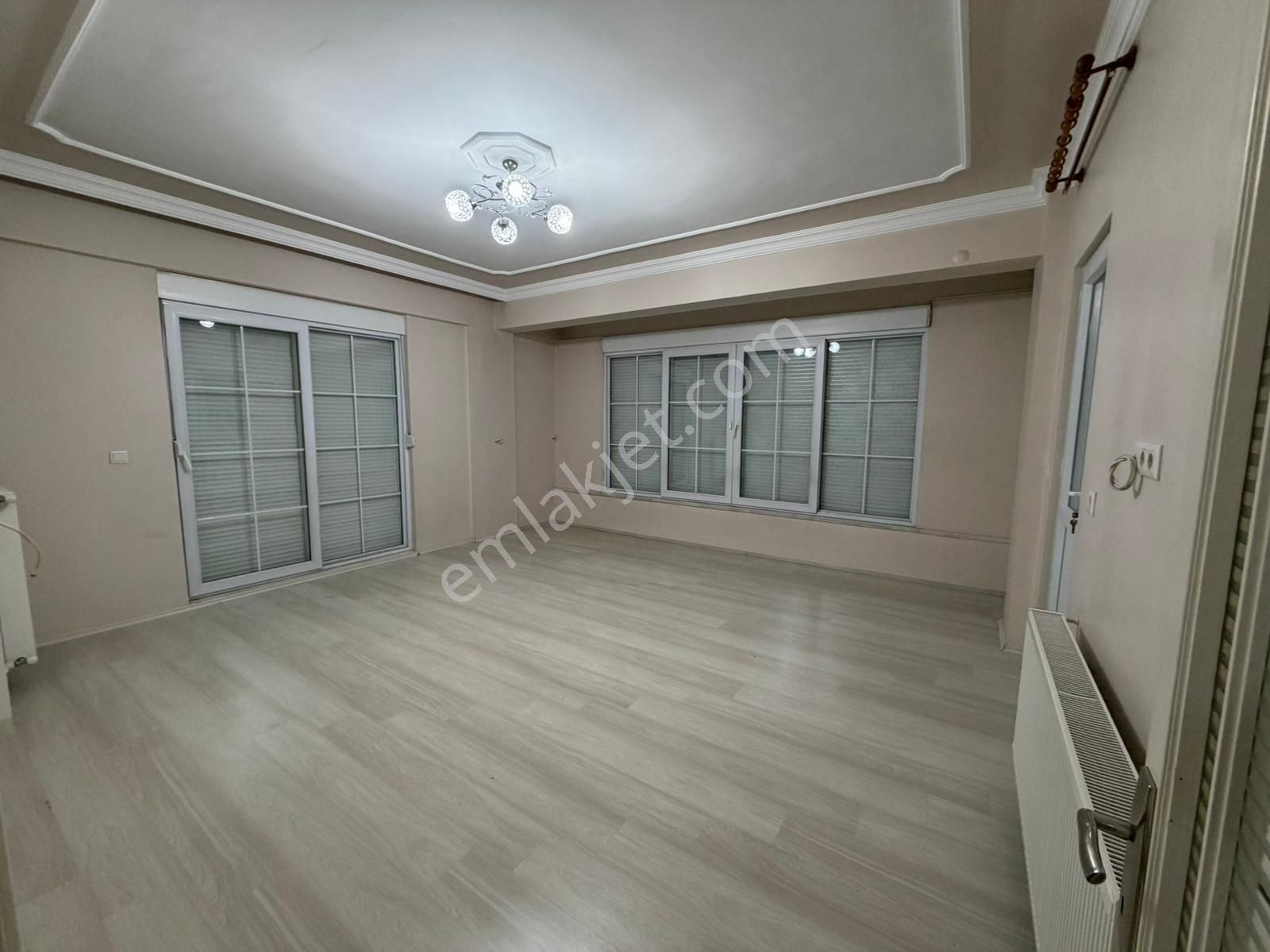 Das Gayrimenkulden Kökez Mahallesinde Satılık5+1 Dubleks Daire