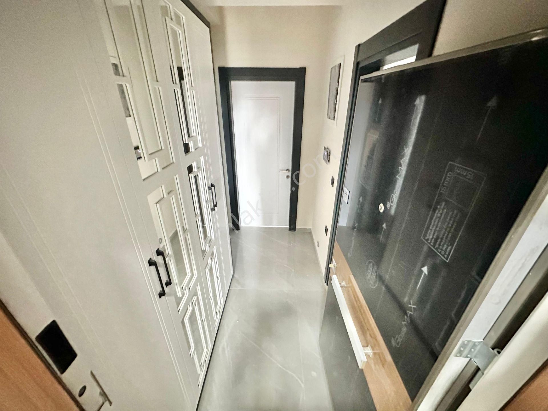 ꧁ay Emlaktan꧂akçay'da Ön Cephe Yerden Isıtmalı Çift Asansörlü Muhteşem Konumlu Satılık 1+1 Daire - Görsel 28