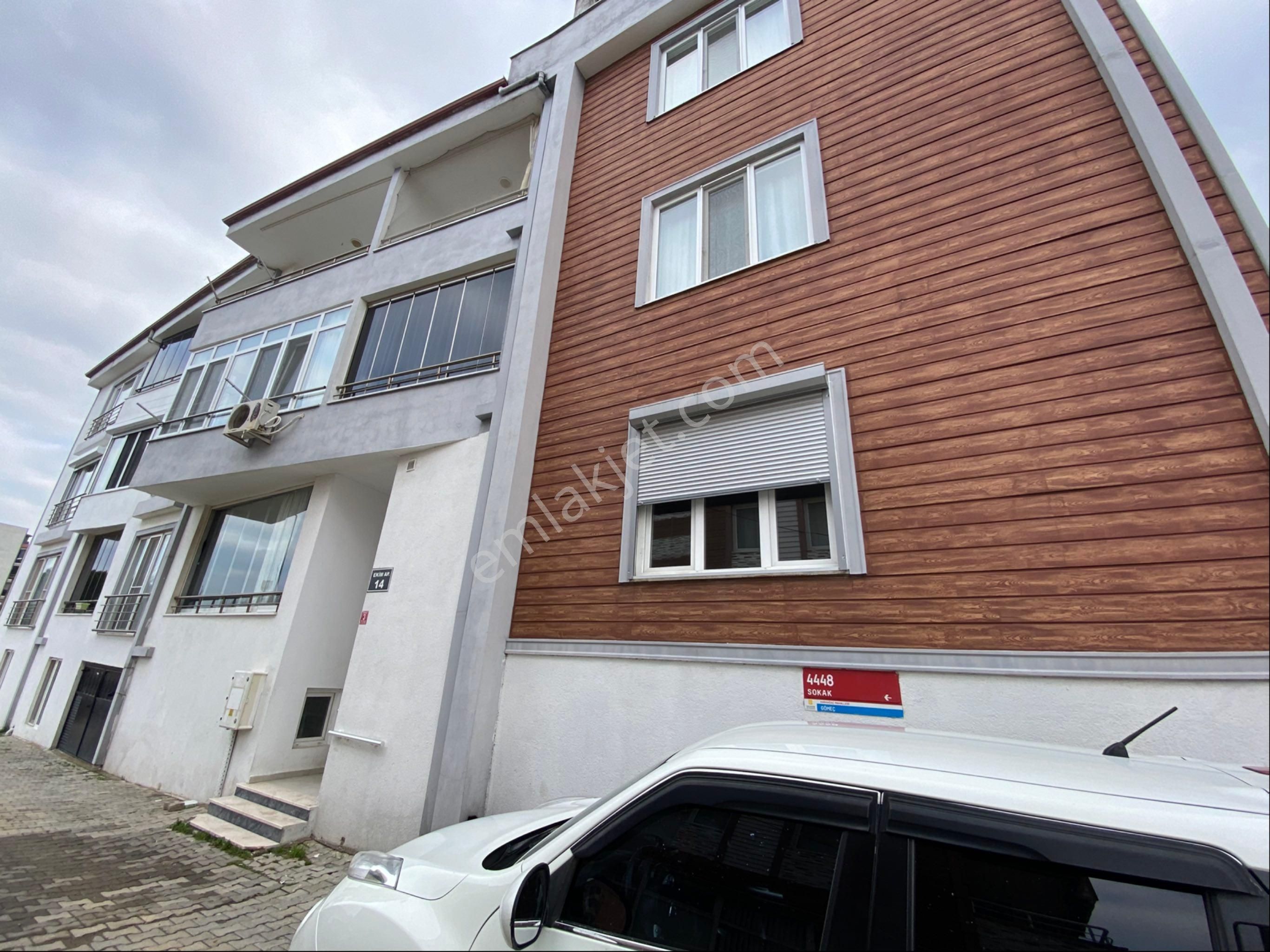 Karaağaç’ta 80 M2 Kapalı Balkonlu 1+1 Satılık Daire