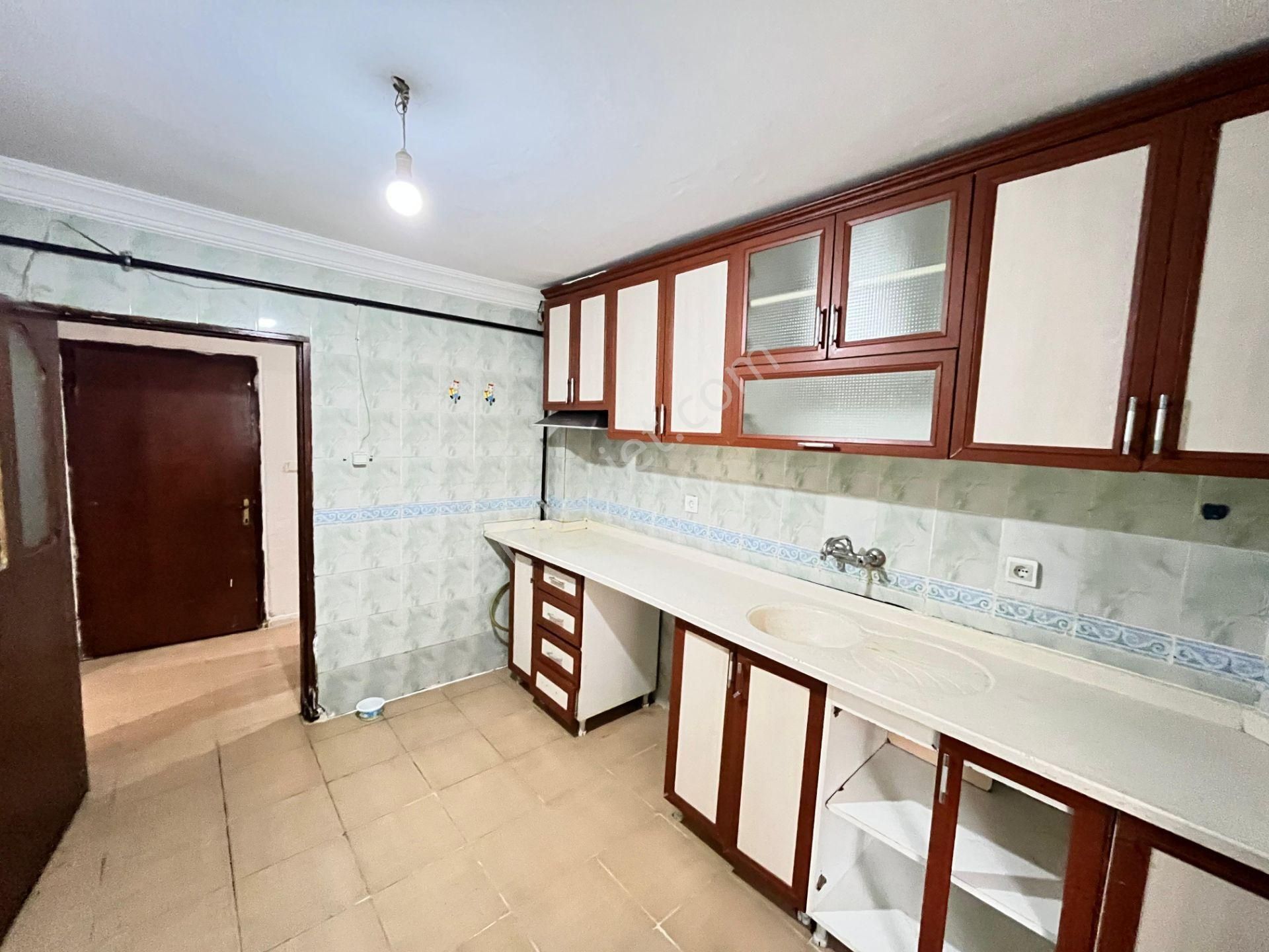 Kent'ten Akdere'de Karaşar Caddesi Merkezi Konumda 3+1 Daire *** - Görsel 14
