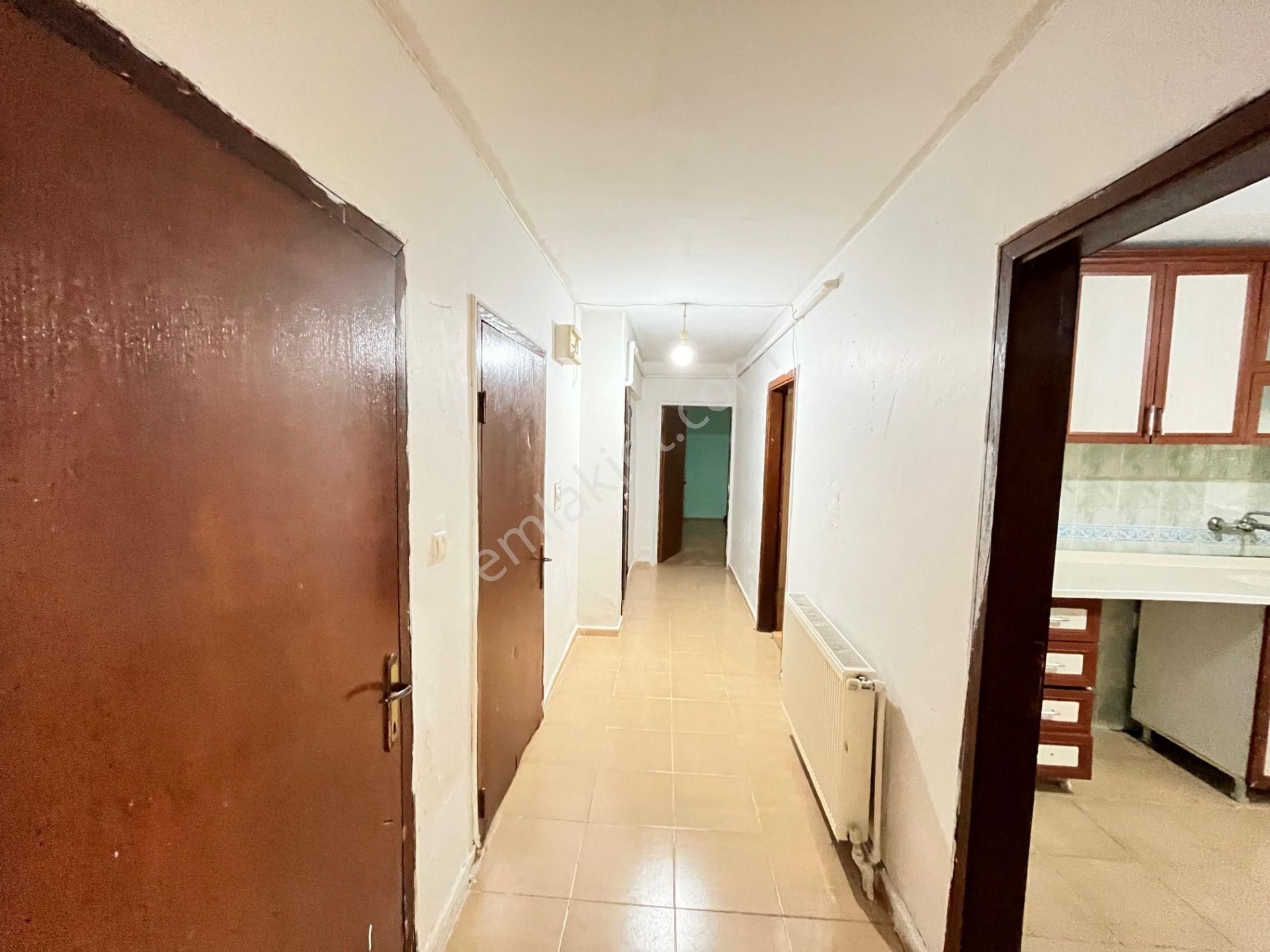 Kent'ten Akdere'de Karaşar Caddesi Merkezi Konumda 3+1 Daire *** - Görsel 2