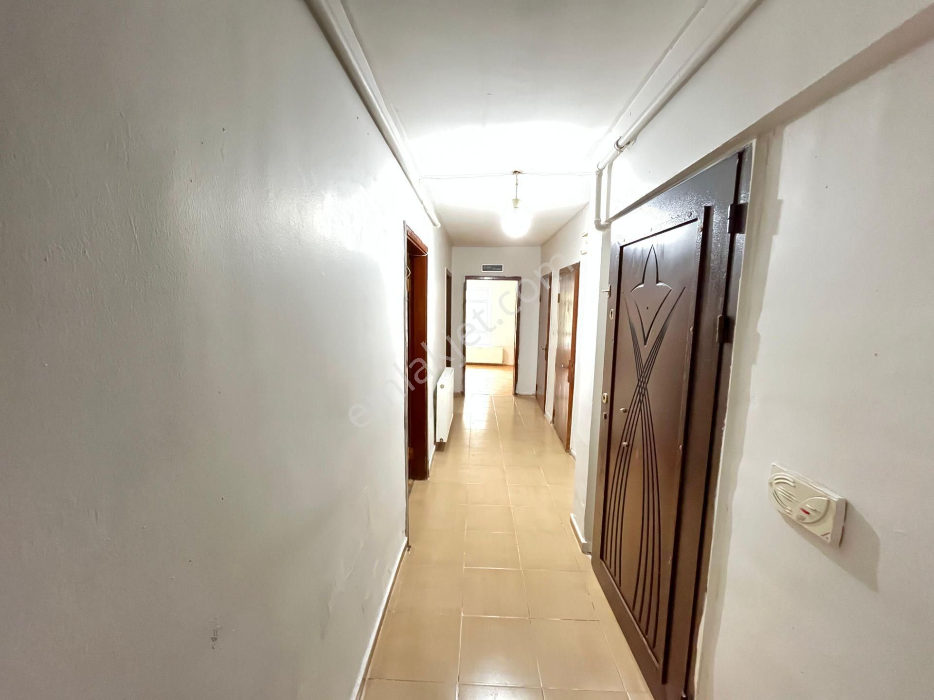 Kent'ten Akdere'de Karaşar Caddesi Merkezi Konumda 3+1 Daire *** - Görsel 24