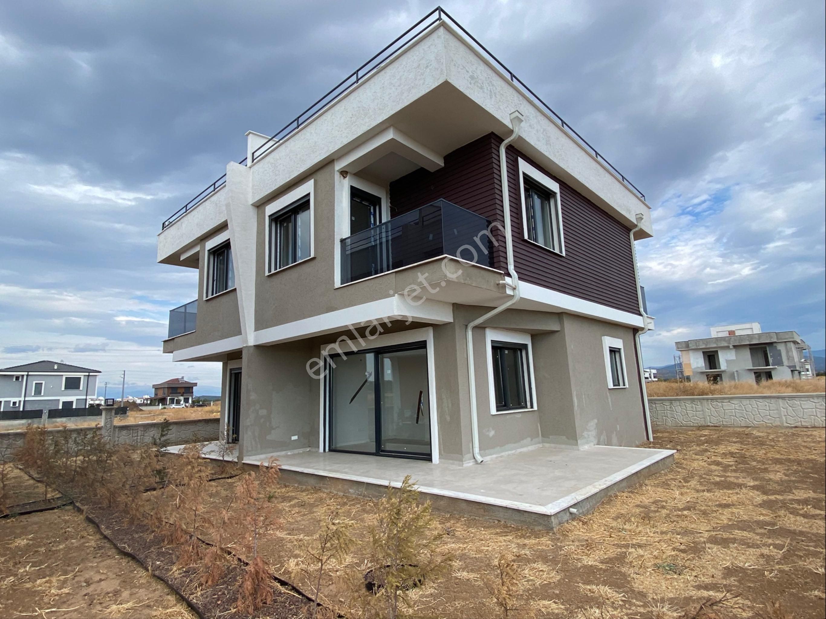 Gömeç Sahilde 3+1 Deniz Manzaralık Sıfır Satılık Lüx Villa - Görsel 3