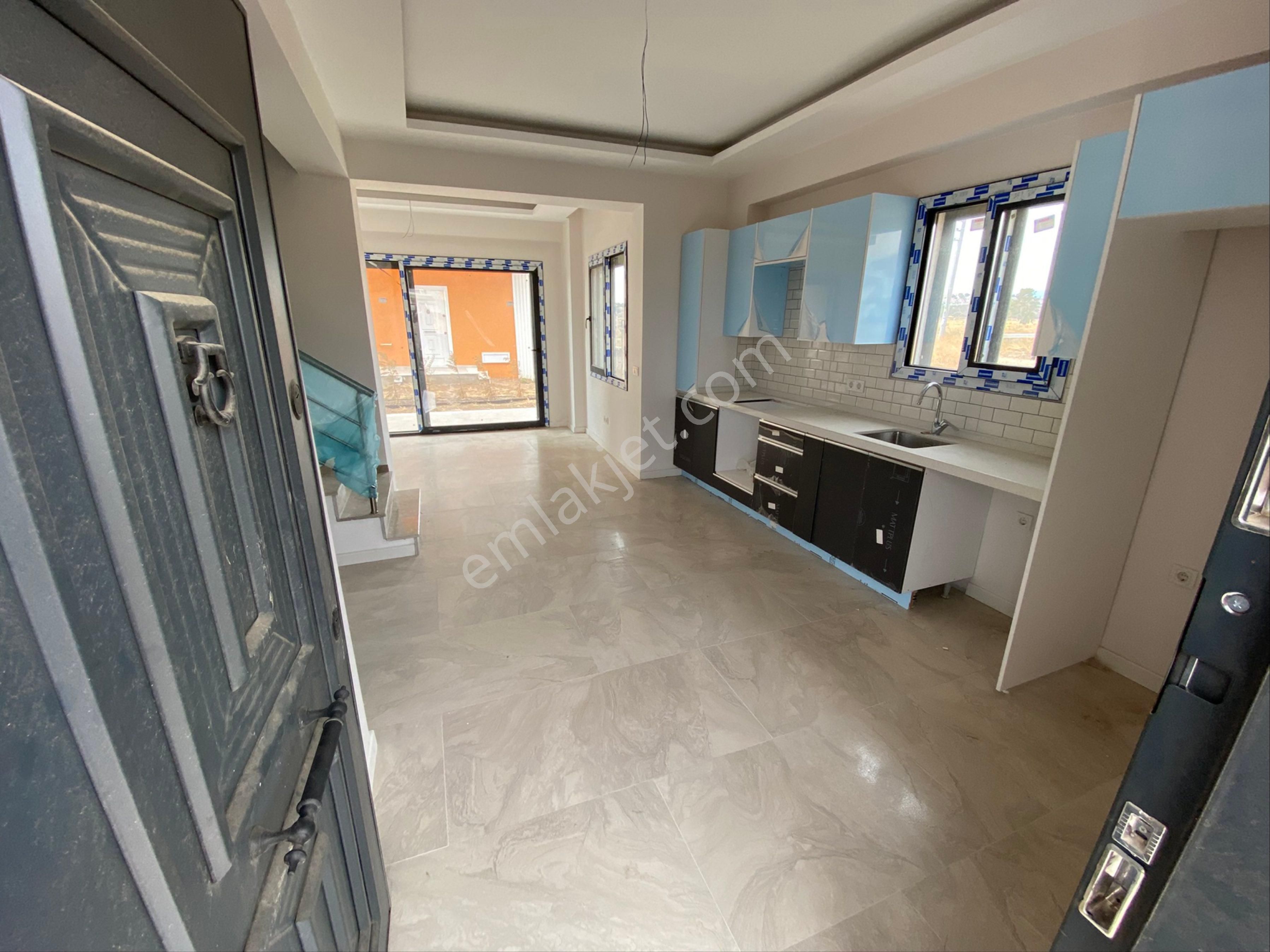 Gömeç Sahilde 3+1 Deniz Manzaralık Sıfır Satılık Lüx Villa - Görsel 28