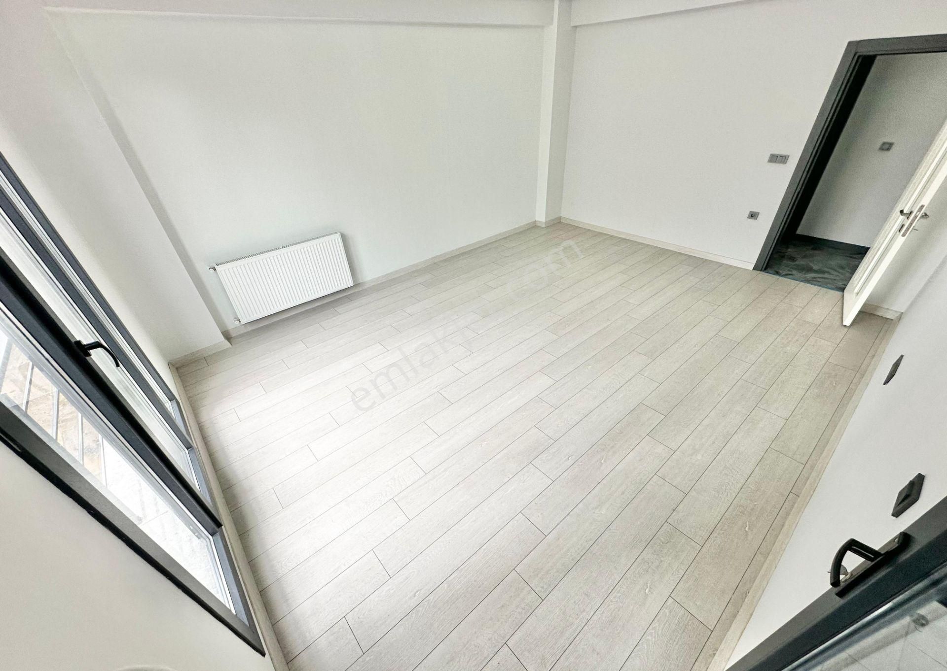 ꧁ay Emlaktan꧂akçay Merkezde Kombili Ön Cephe Ayrı Mutfaklı Satılık 2+1 Lüks Daire - Görsel 12