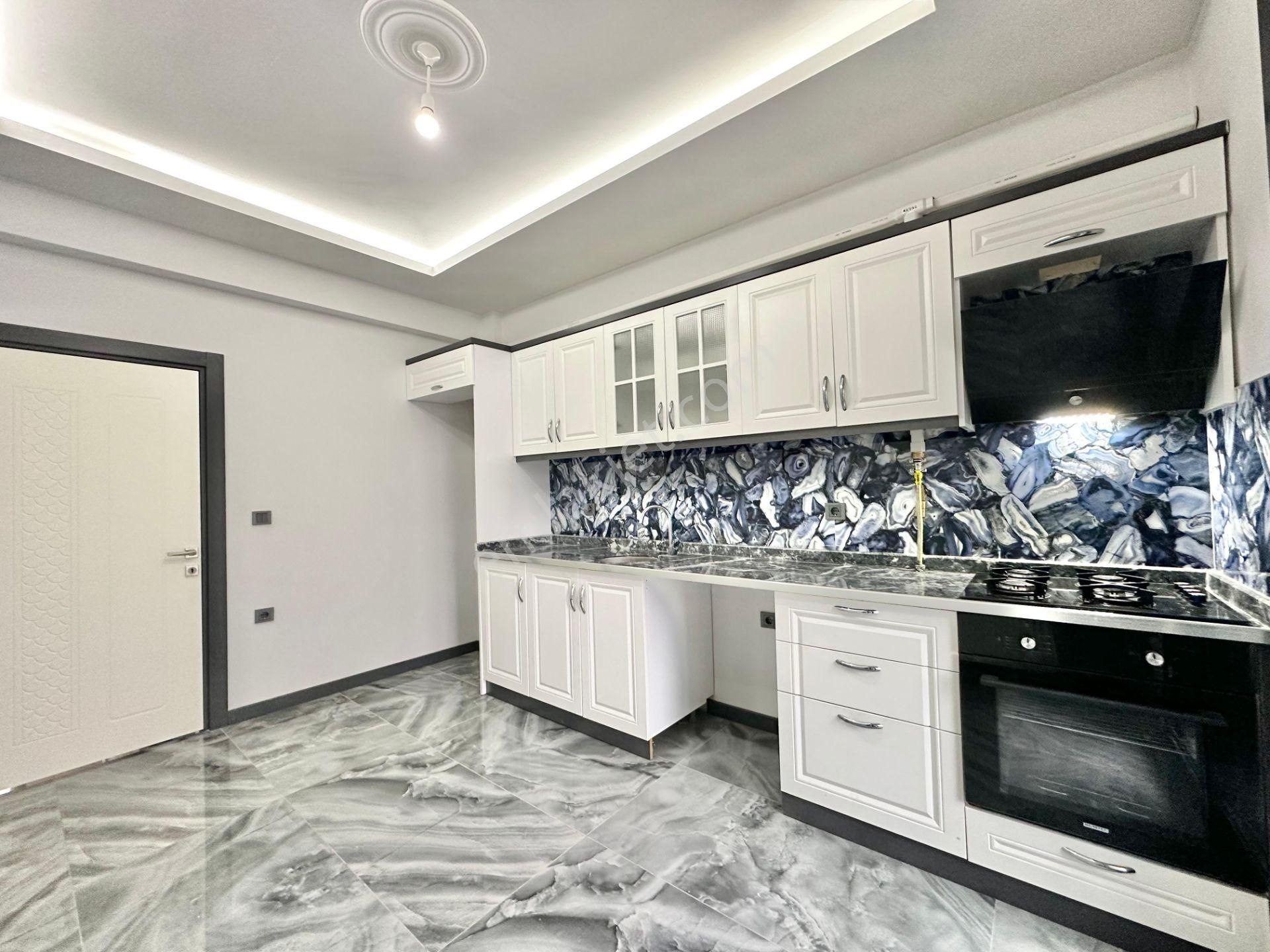 ꧁ay Emlaktan꧂akçay Merkezde Kombili Ön Cephe Ayrı Mutfaklı Satılık 2+1 Lüks Daire - Görsel 6