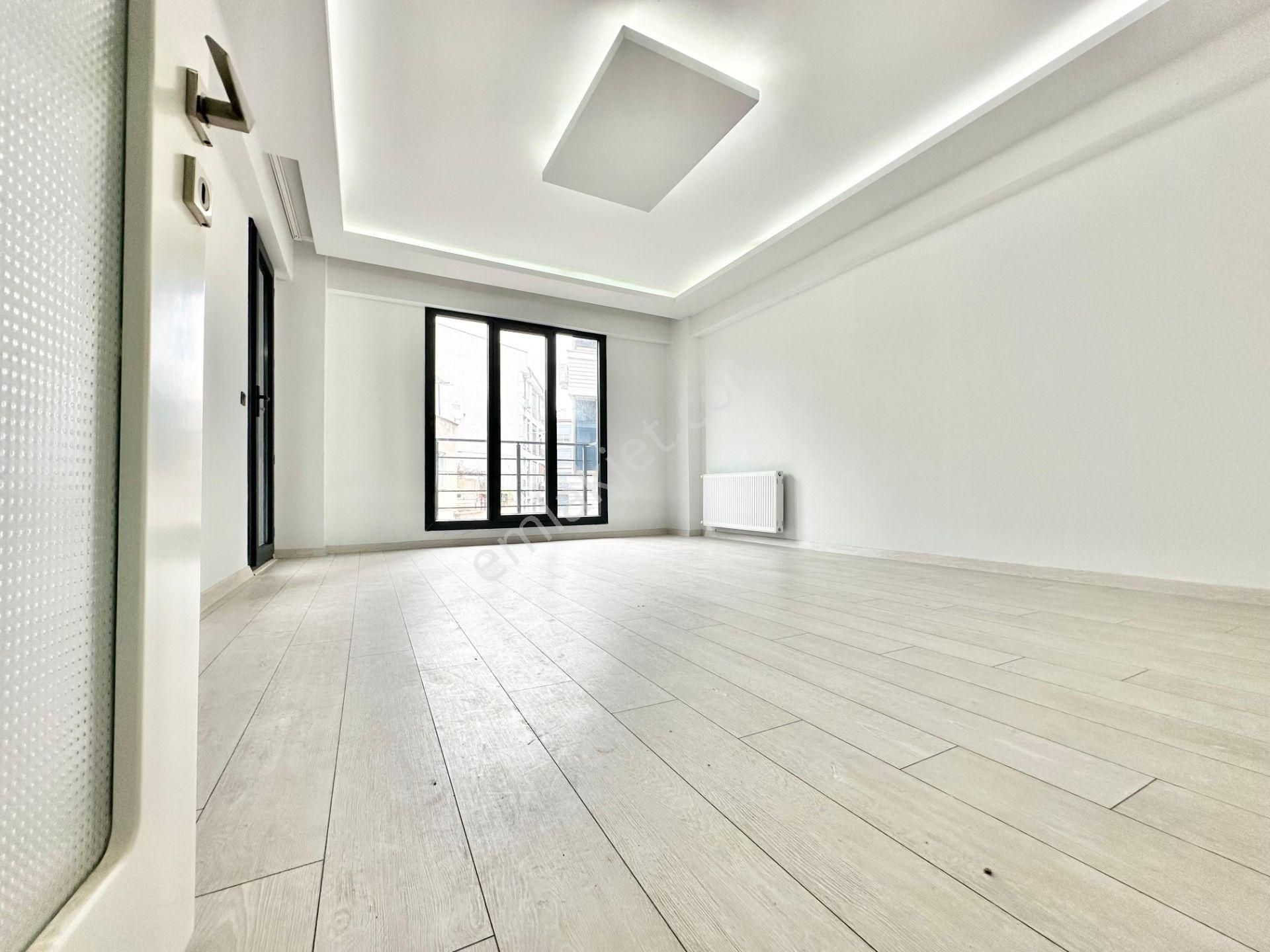 ꧁ay Emlaktan꧂akçay Merkezde Kombili Ön Cephe Ayrı Mutfaklı Satılık 2+1 Lüks Daire - Görsel 14